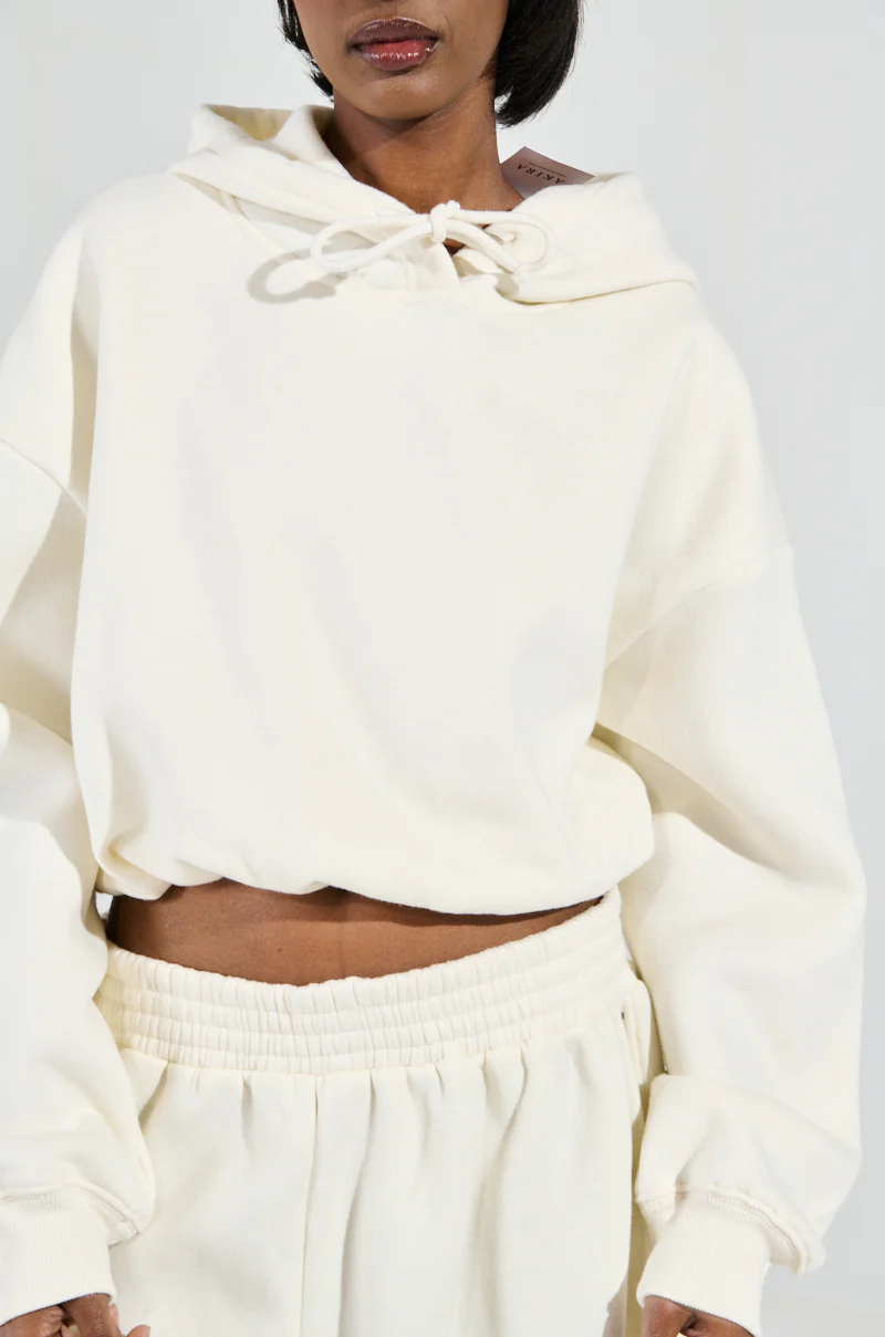 AINT NOBODY SWEATSHIRT IN CREAM - Image 6
