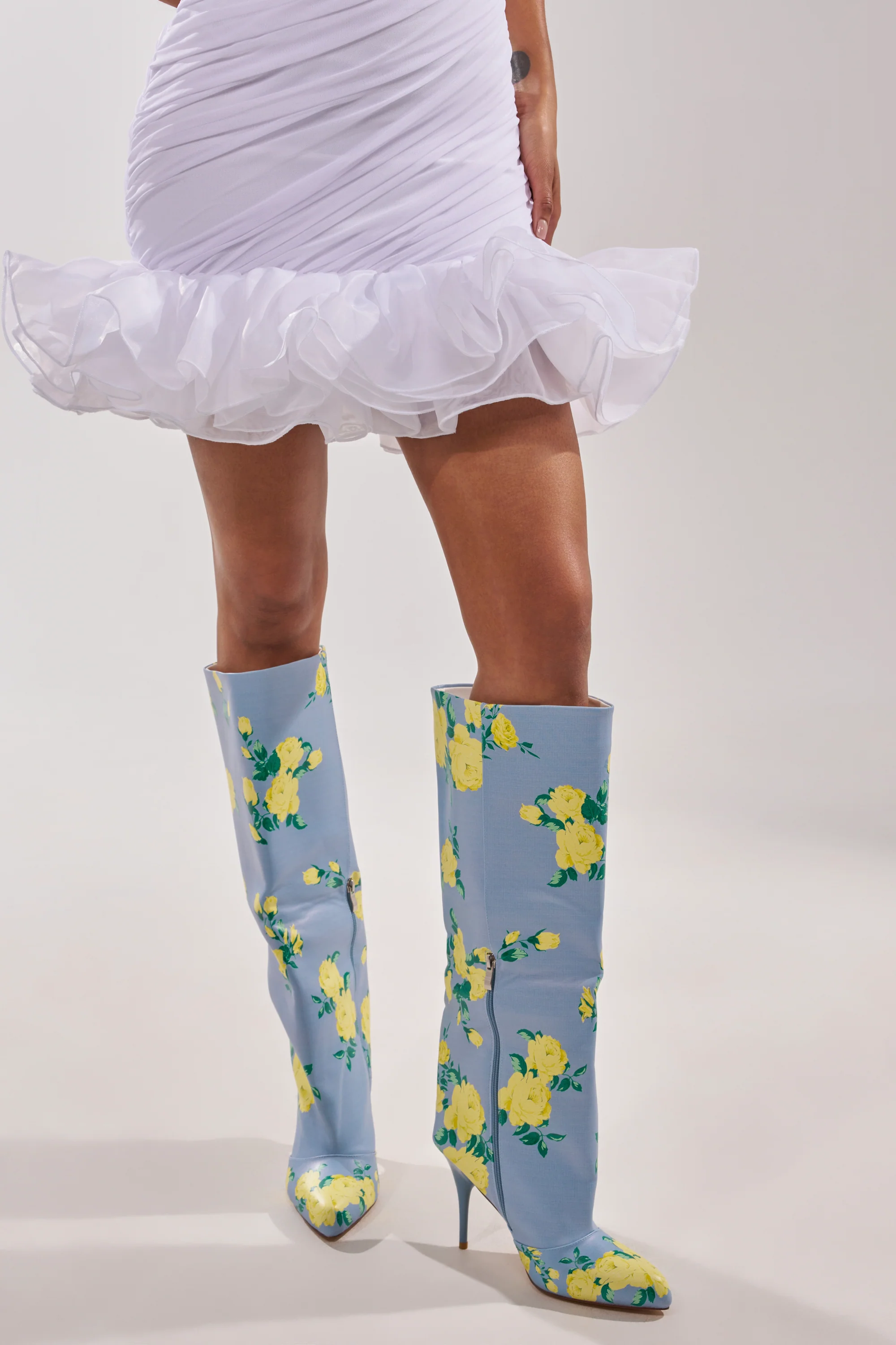 AKIRA GOLD GARLAND BLUE FLORAL BOOT - Image 5