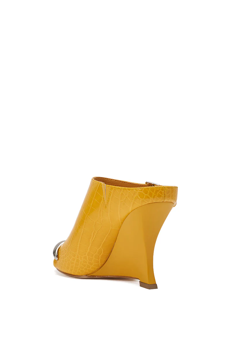 AKIRA GOLD GINO MUSTARD CROC WEDGE SANDAL - Image 6