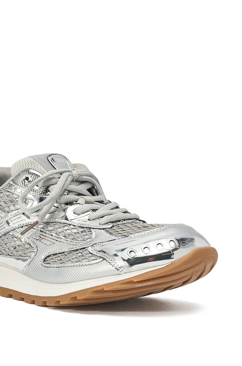 AKIRA GOLD LENIYA SILVER SNEAKER - Image 6
