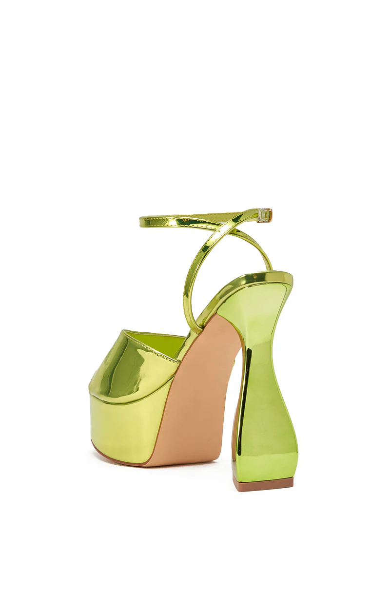 AKIRA GOLD NEWTON GREEN BLOCK HEEL SANDAL - Image 5