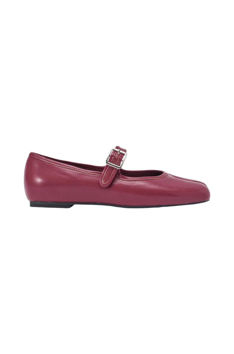 AKIRA GOLD SANG BURGUNDY PU SPLIT TOE FLAT - Image 6