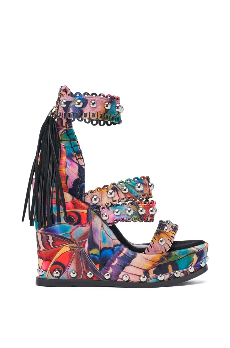 AKIRA GOLD ZANIA BUTTERFLY MULTI PRINT FRINGE EMBELLISHED WEDGE SANDAL - Image 5