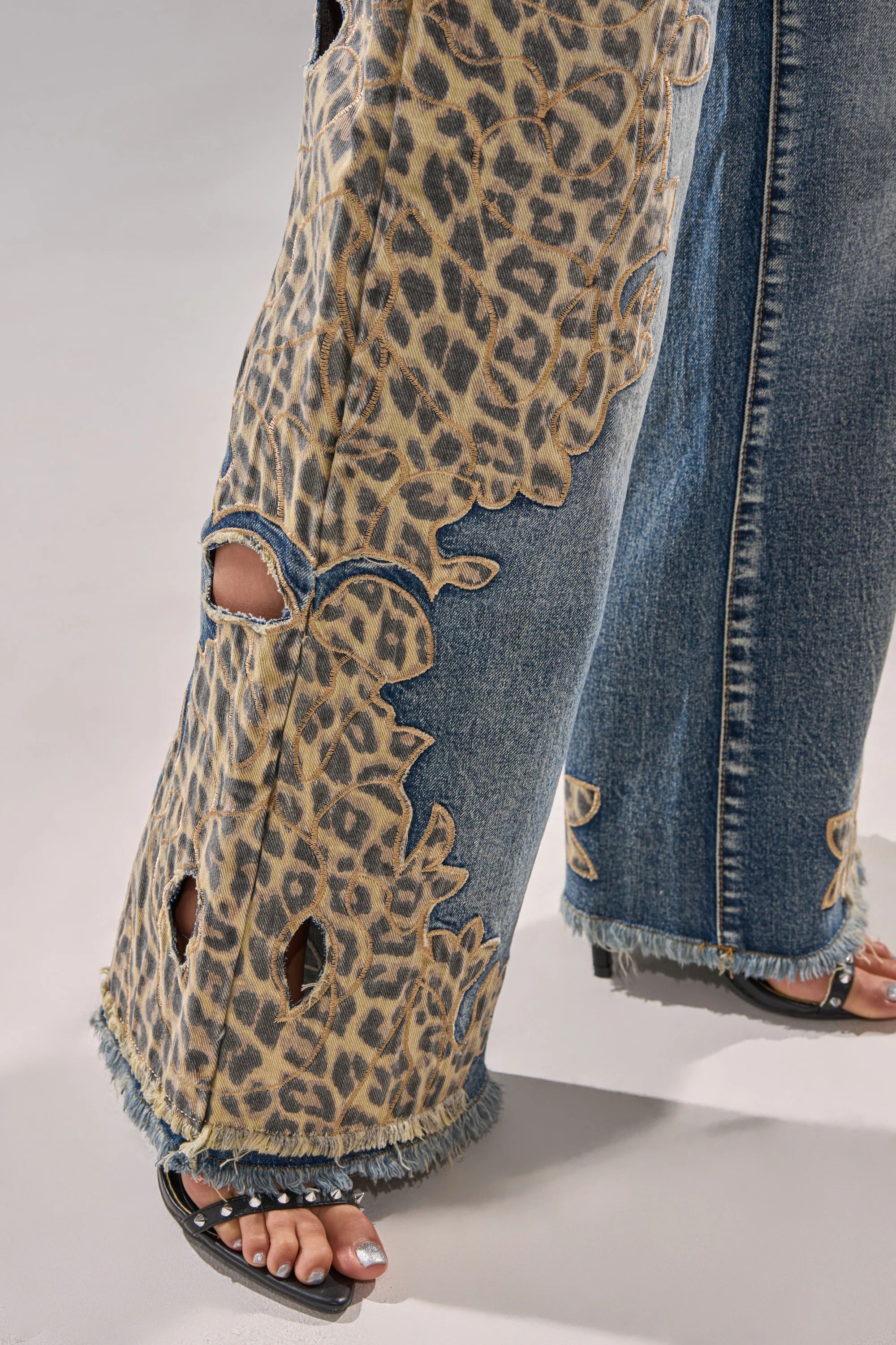 AMIGAS CHEETAH PRINT WIDE LEG PANT - Image 11