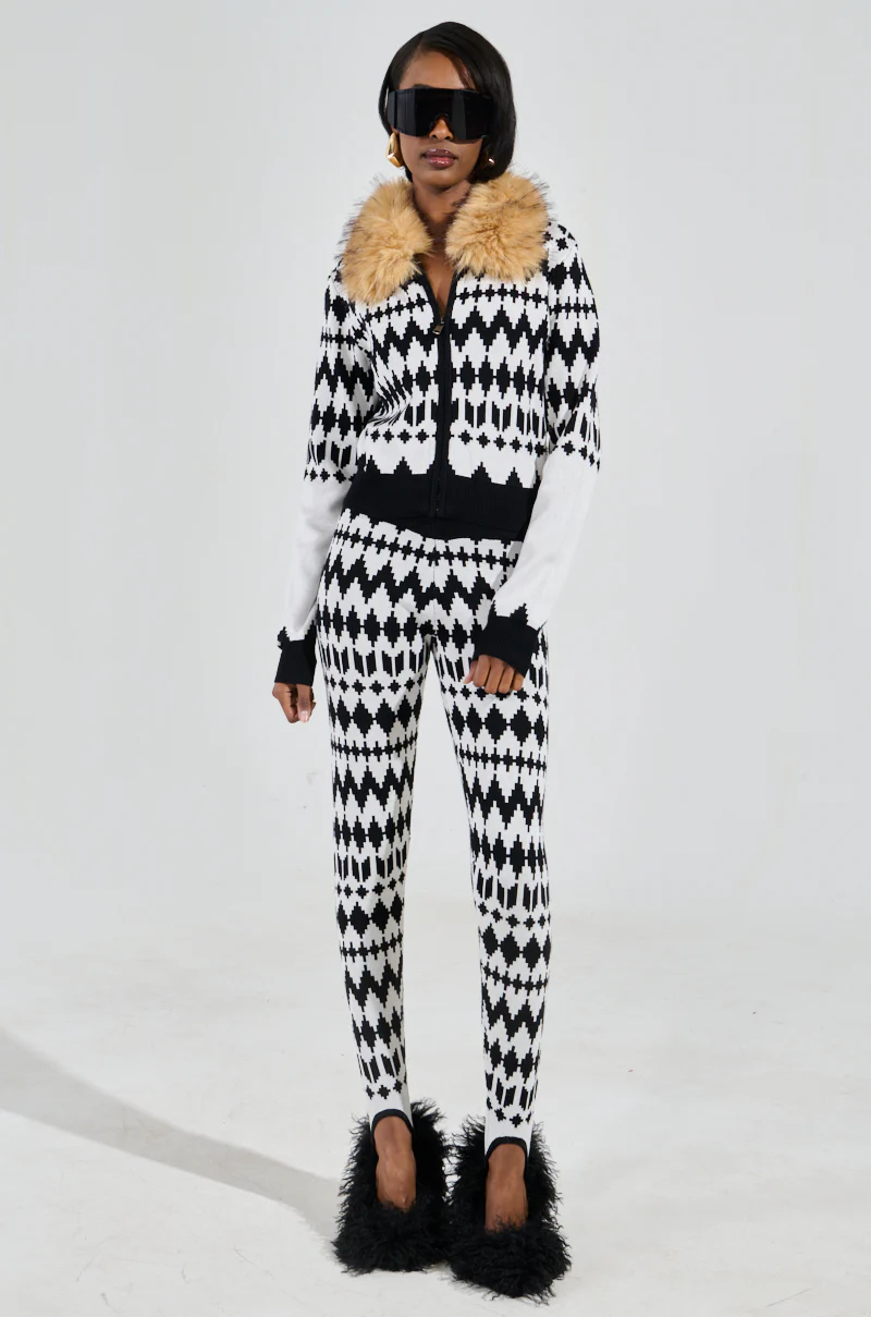 APRES SKI BADDIE FUR TRIM ZIP UP SWEATER - Image 6