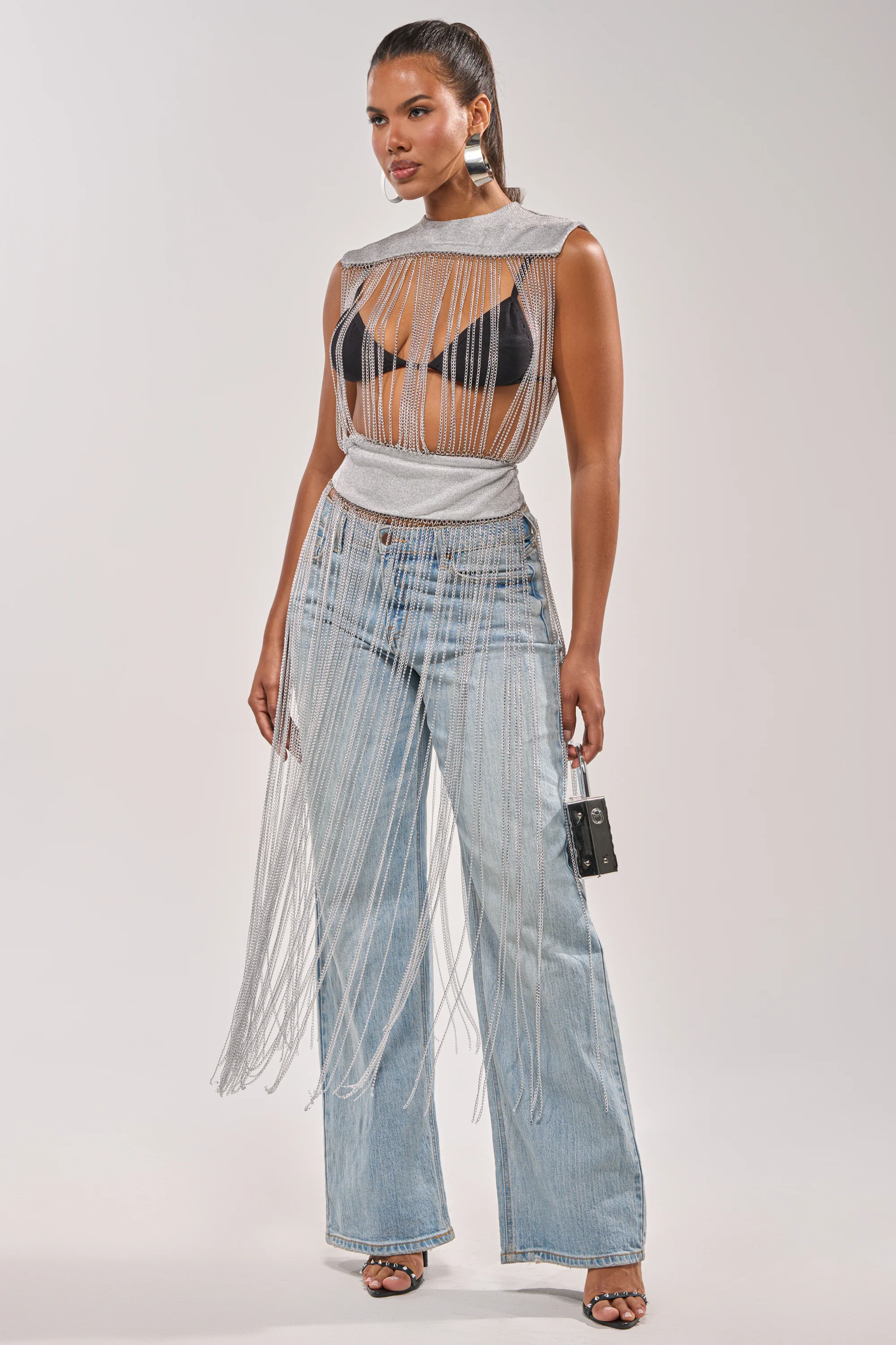 ARK SLEEVELESS CHAIN TOP