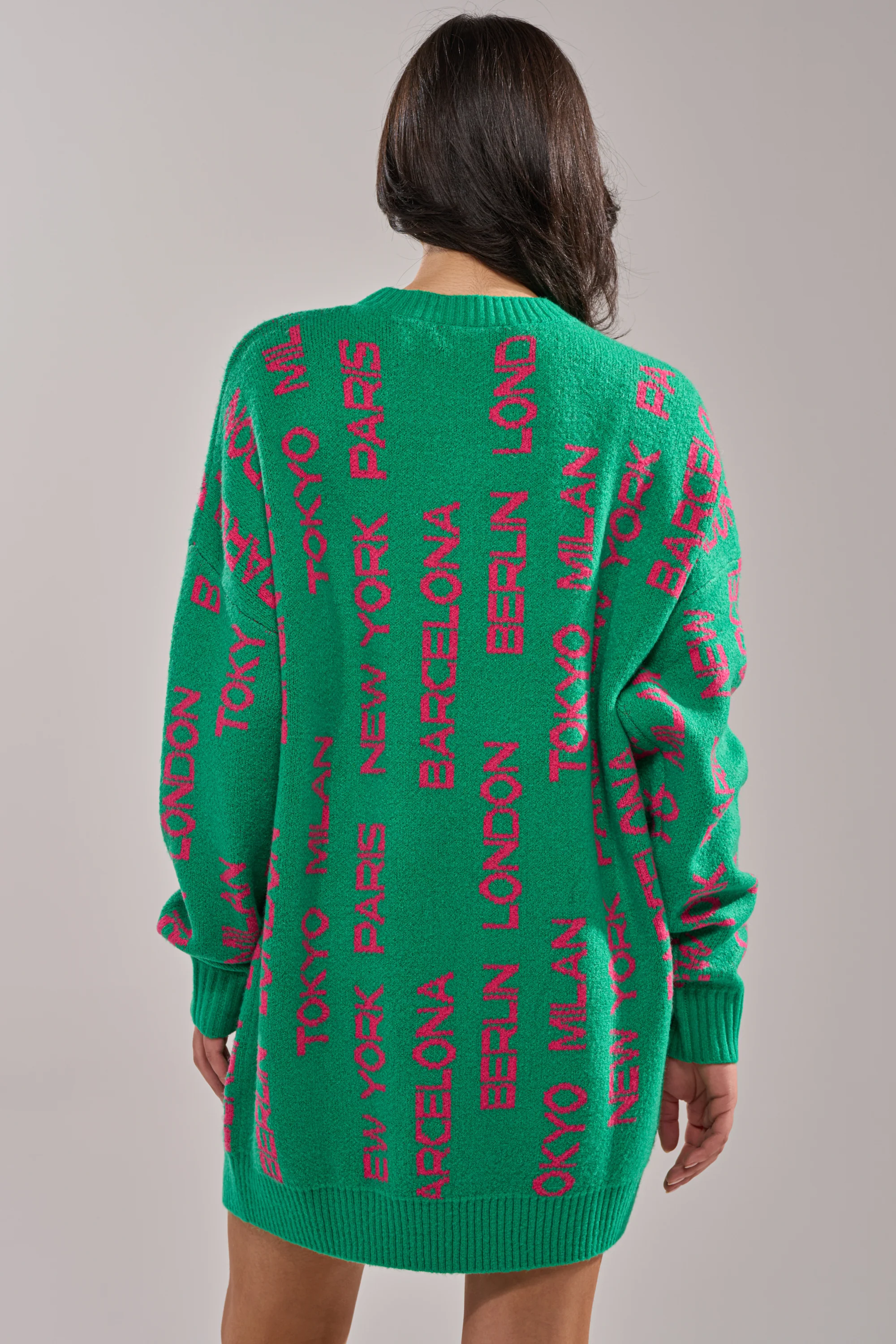 AROUND THE WORLD SWEATER MINI DRESS IN GREEN - Image 4