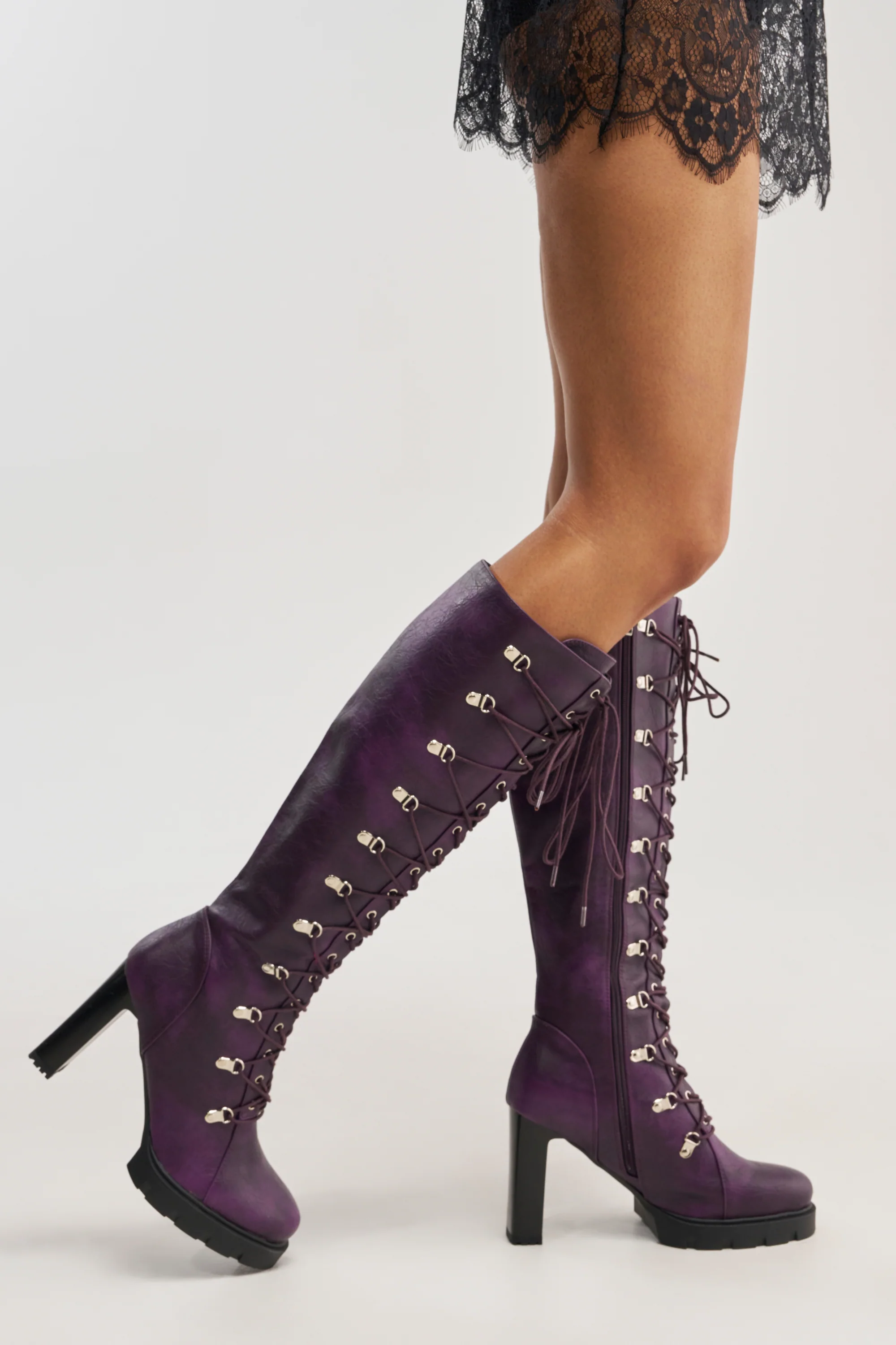 AZALEA WANG AURIGA PLUM LACE UP BLOCK BOOT - Image 3