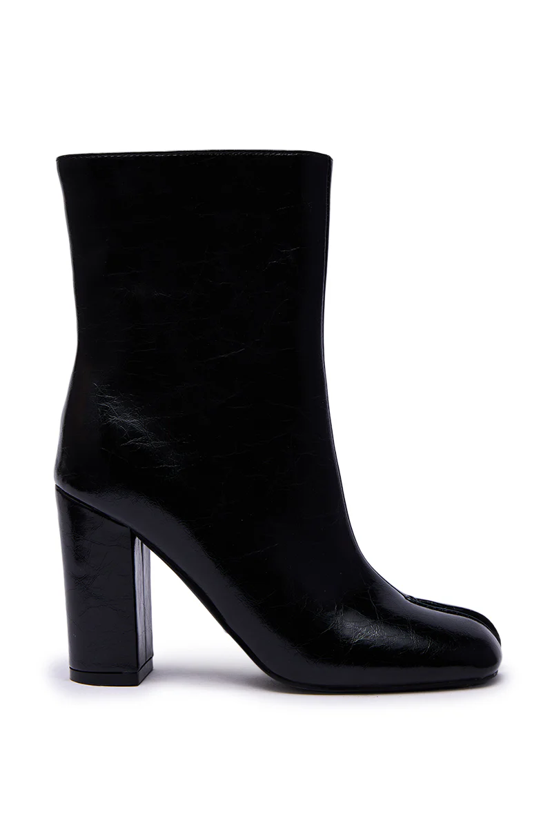 AZALEA WANG BILHA BLACK SPLIT TOE DETAIL BOOTIE - Image 8