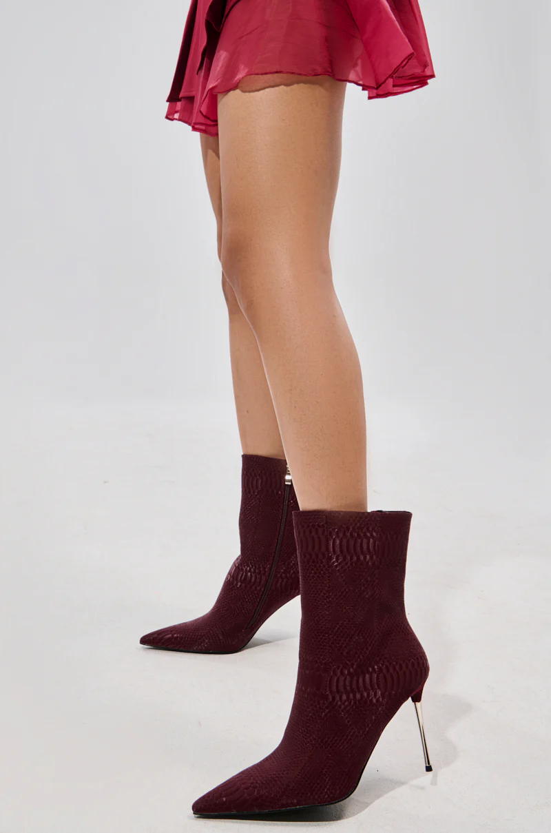 AZALEA WANG CALEAN BURGUNDY BOOTIE - Image 2