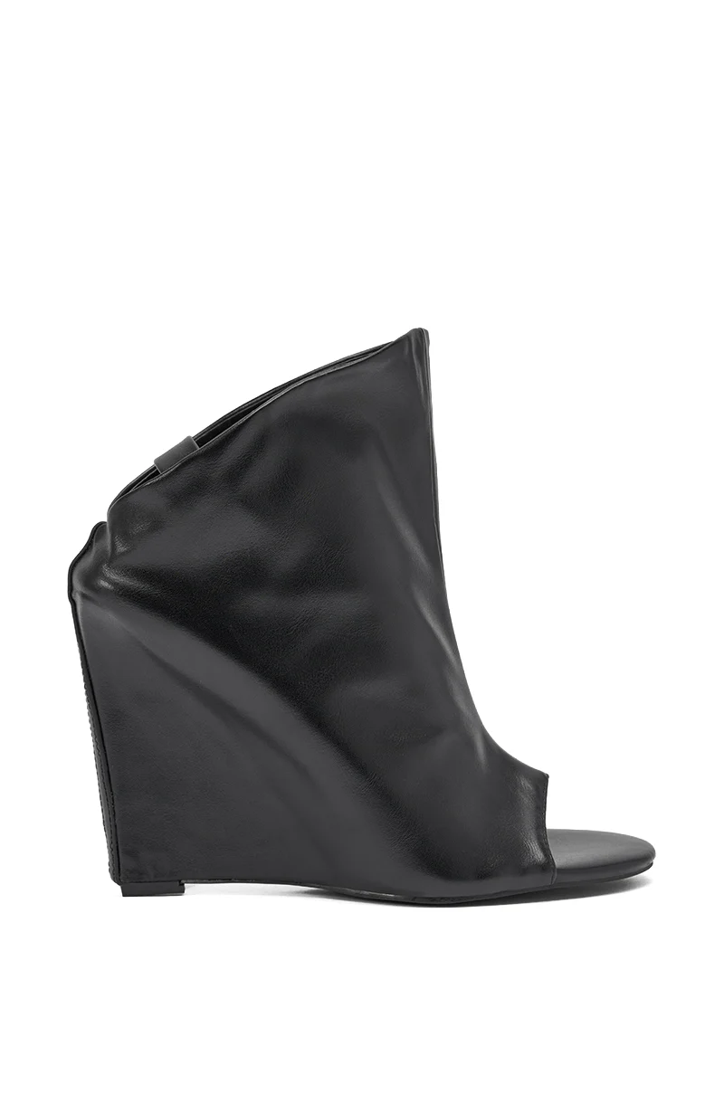 AZALEA WANG NOVIS BLACK PU WEDGE BOOTIE - Image 5
