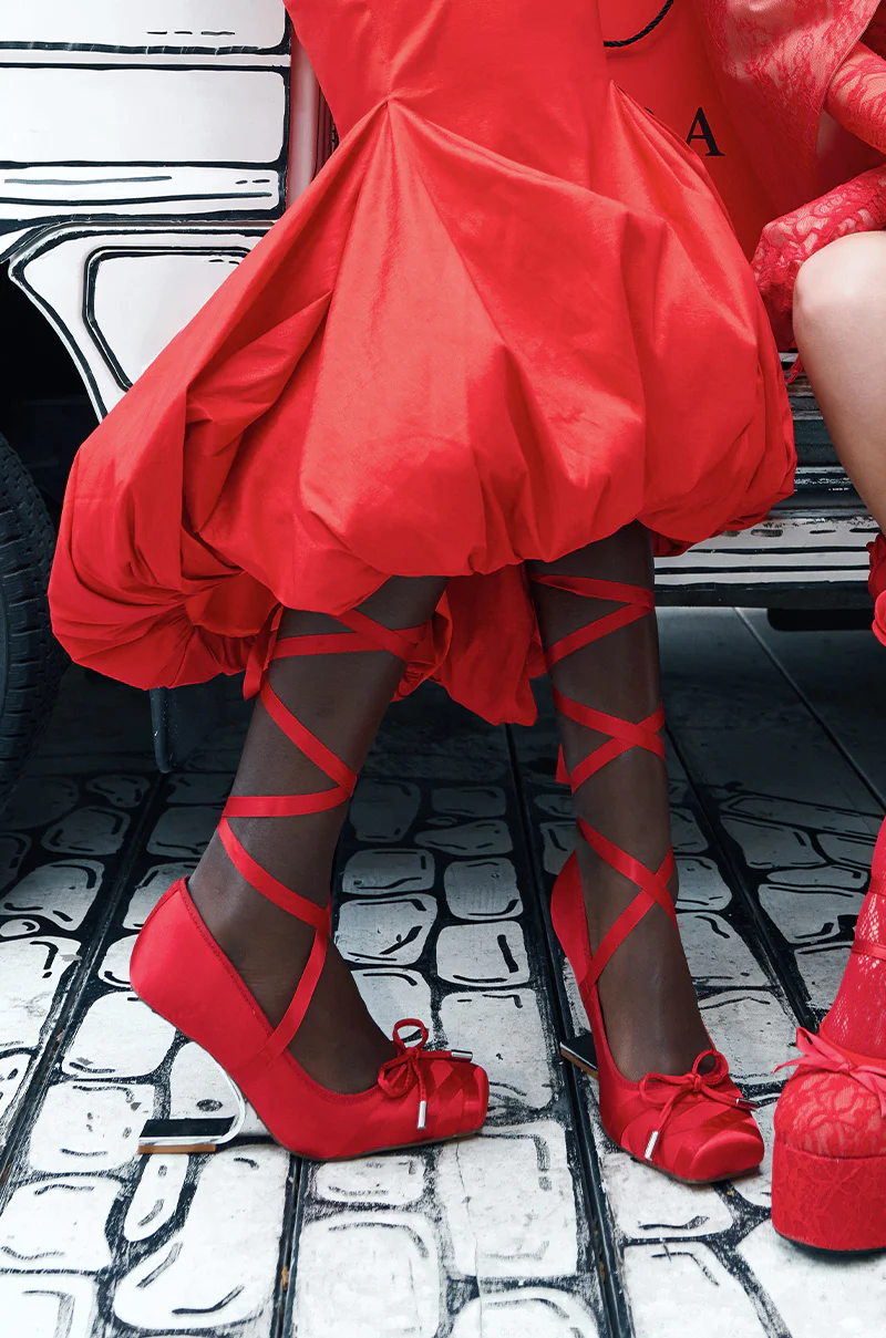 AZALEA WANG PAVARITI BALLET SWOOP HEEL IN RED - Image 9