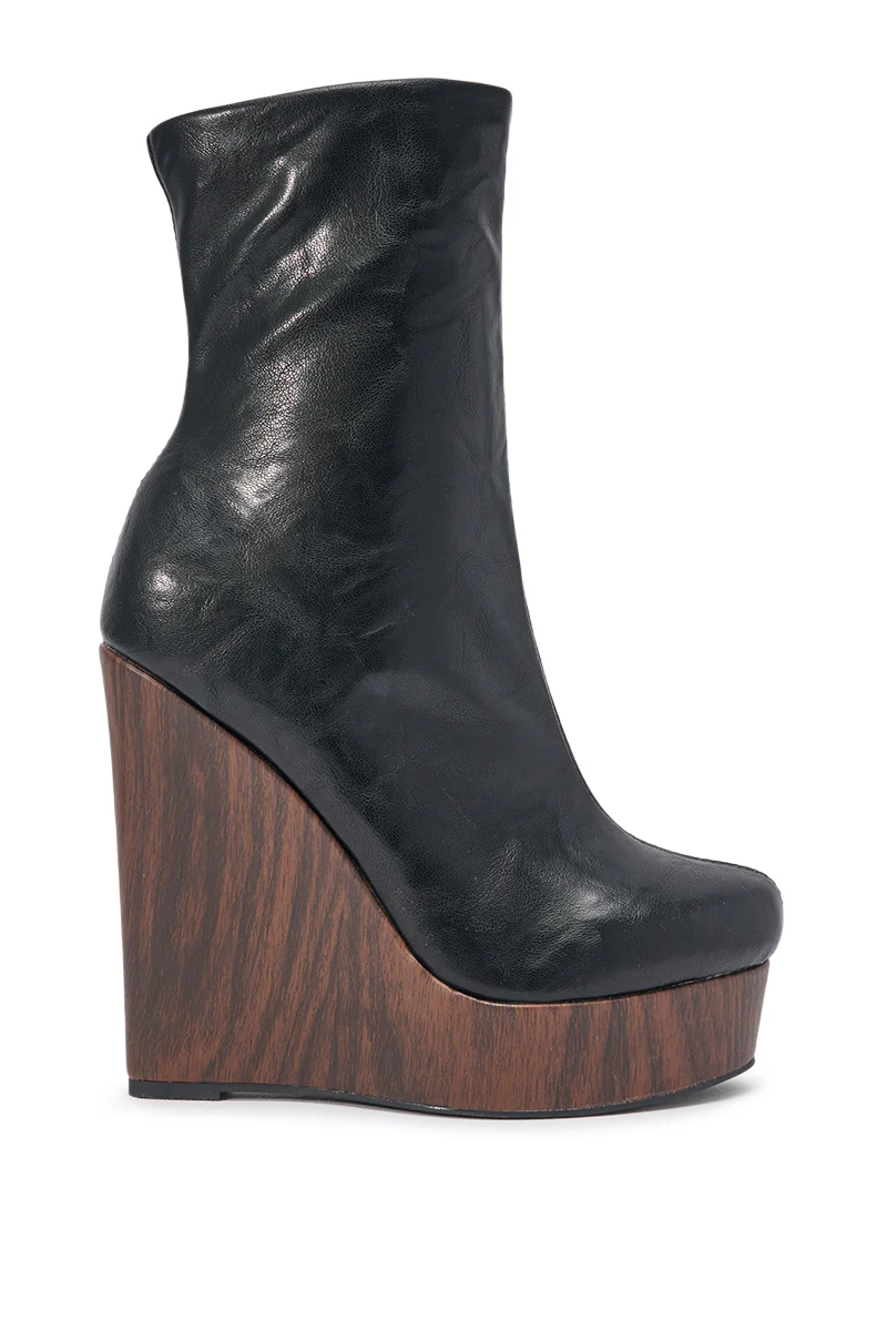 AZALEA WANG ROAD BLACK WEDGE WITH WOOD HEEL - Image 9