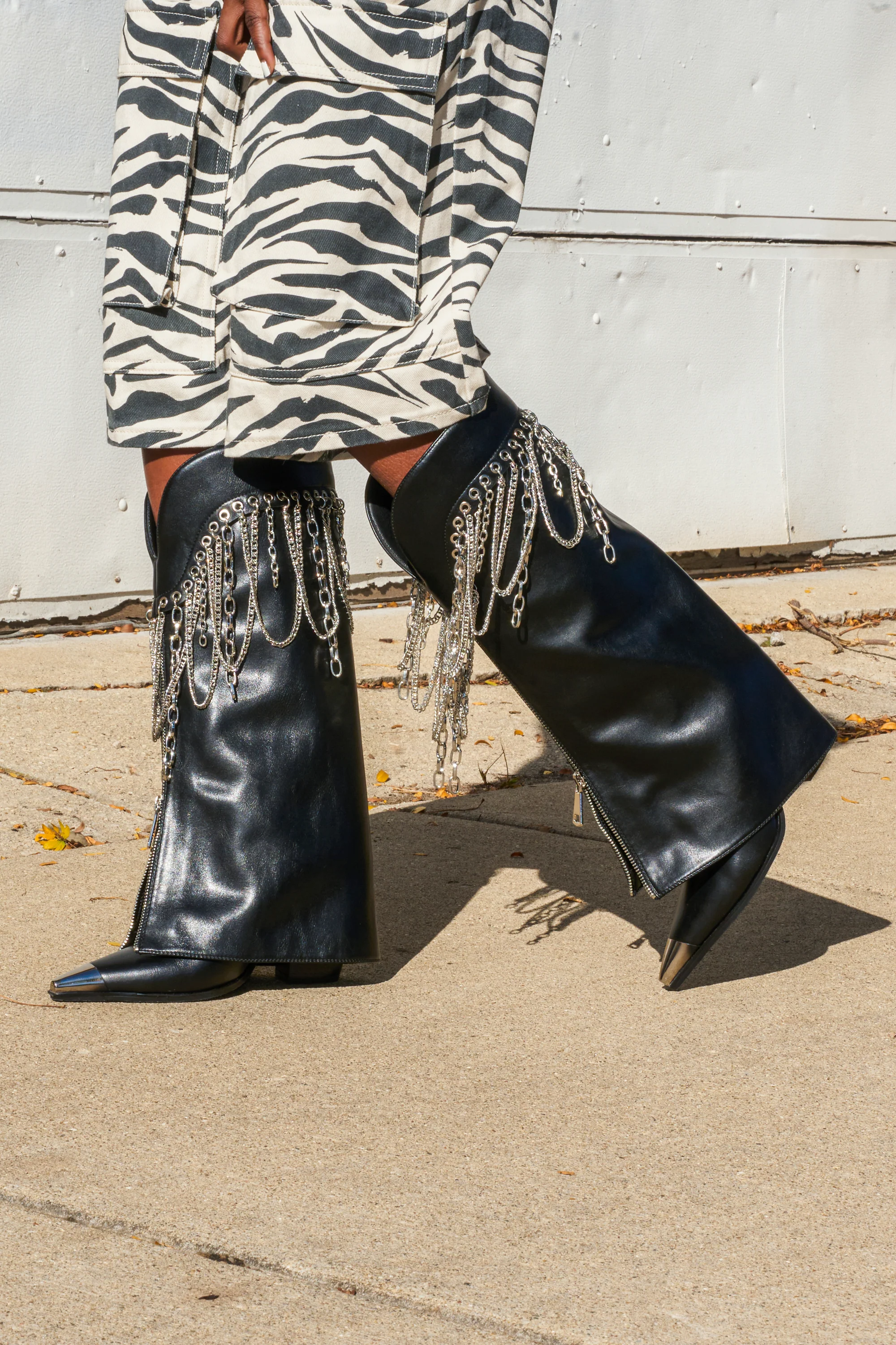 AZALEA WANG SINISTER BLACK WESTERN CHUNKY BOOT