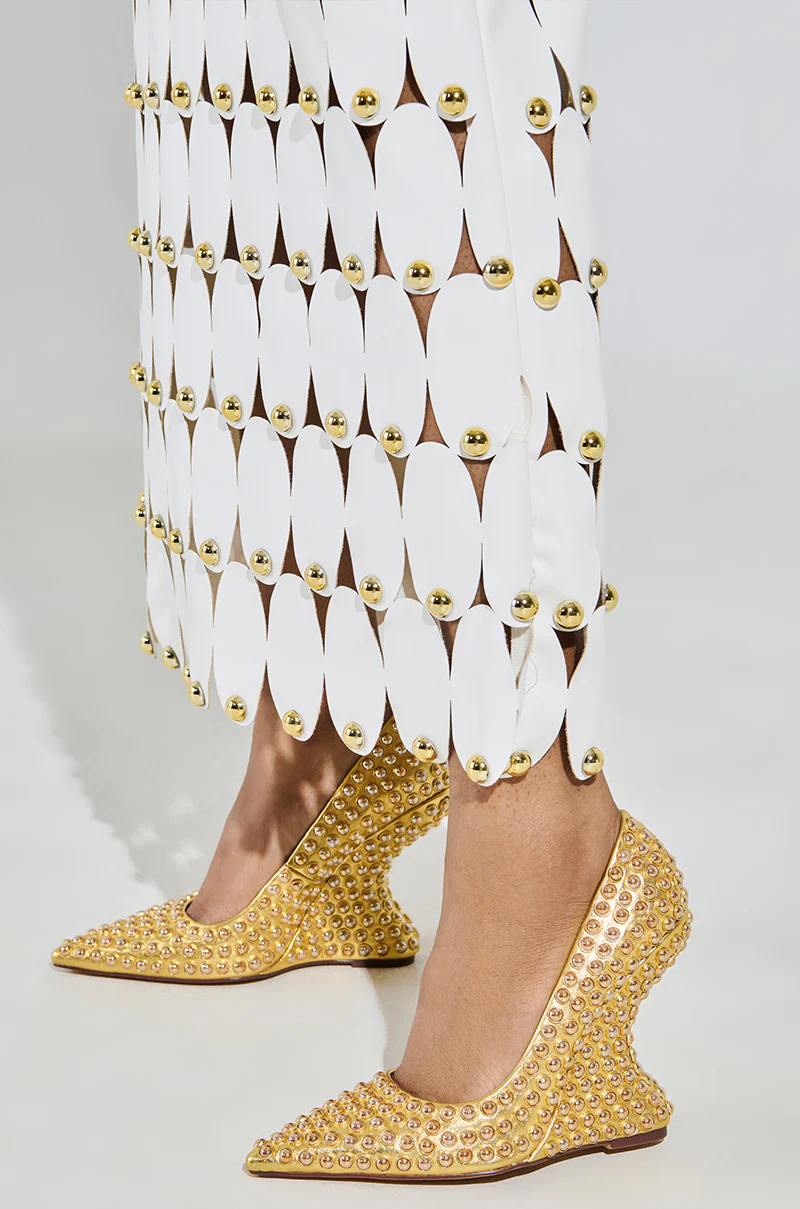 AZALEA WANG TERYN GOLD WEDGE PUMP - Image 2