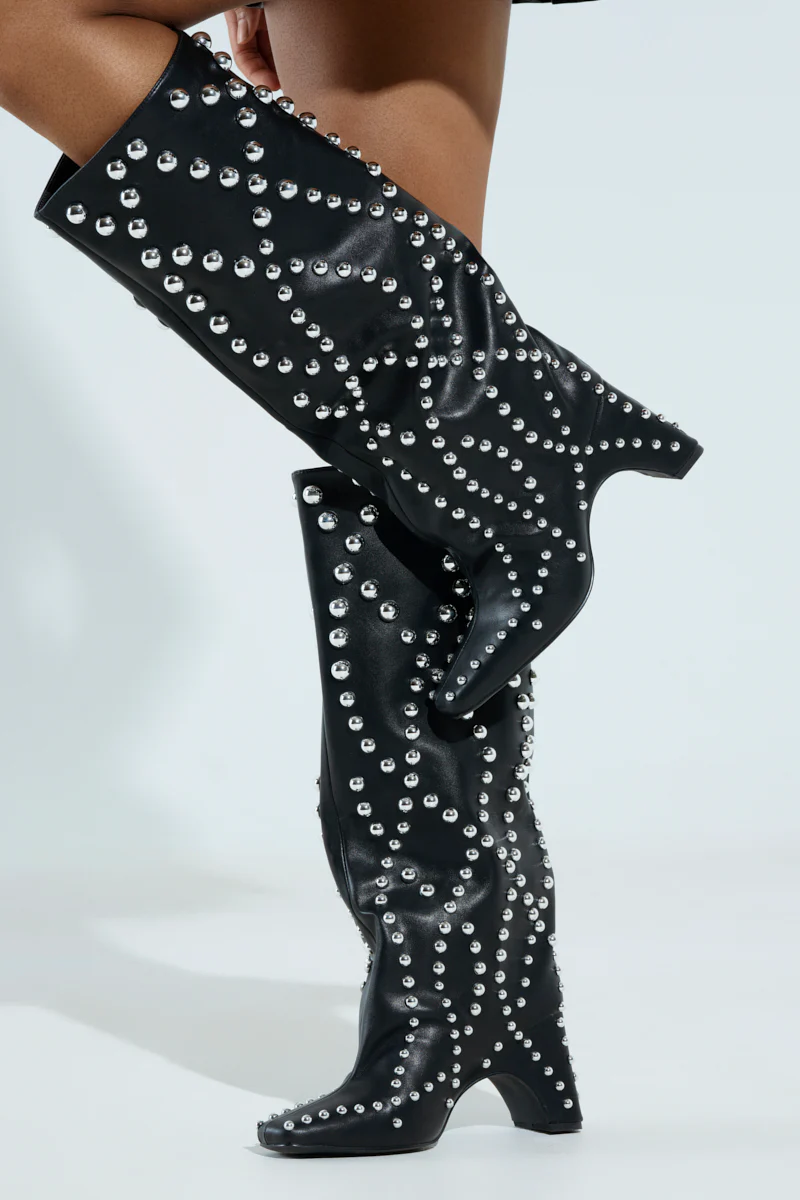 AZALEA WANG WELLS BLACK EMBELLISHED BOOT - Image 10