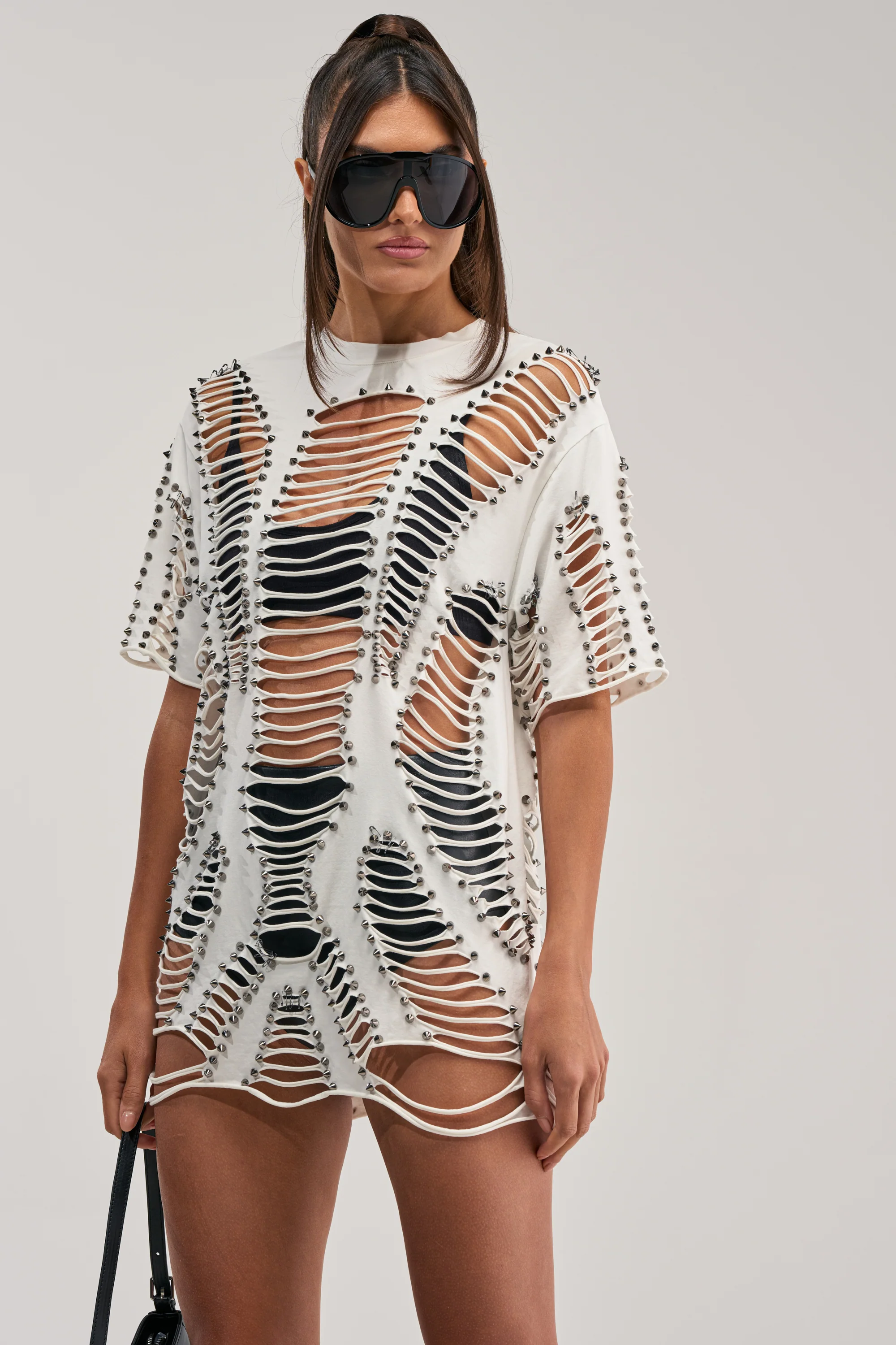 BARELY THERE DISTRESSED TEE - Image 2