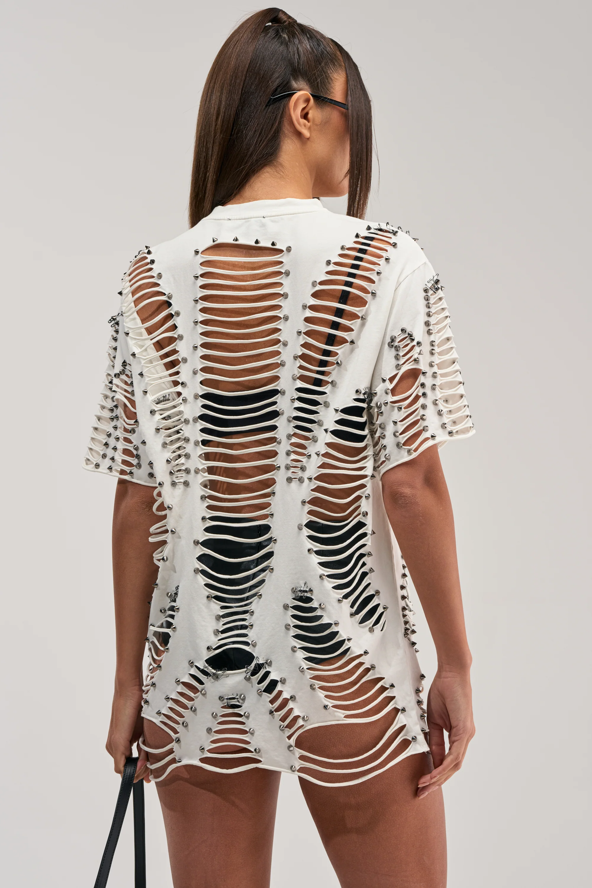 BARELY THERE DISTRESSED TEE - Image 5