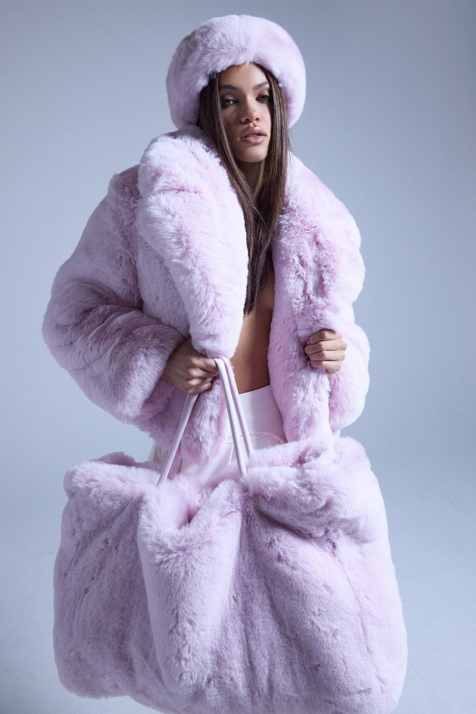 BB GURLLLL FAUX FUR TOTE