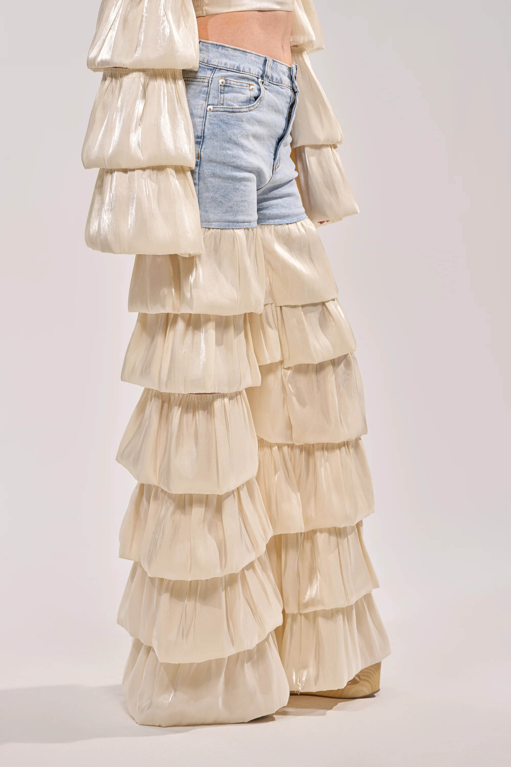 BOUNCIN AROUND DENIM RUFFLE PANT - Image 3