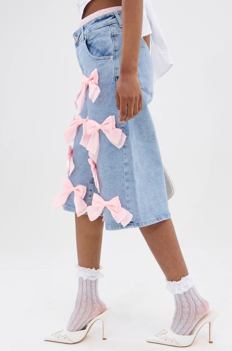 BOWS ALL OVER DENIM BERMUDA SHORT - Image 6