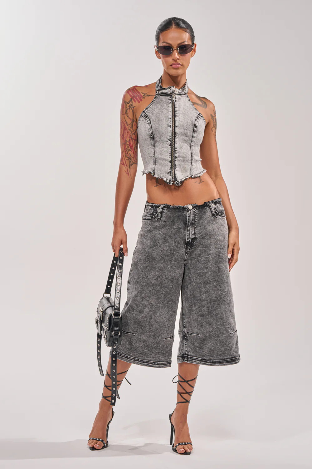 BREAK UP WITH HIM DENIM SHORTS IN DARK WASH - Image 6