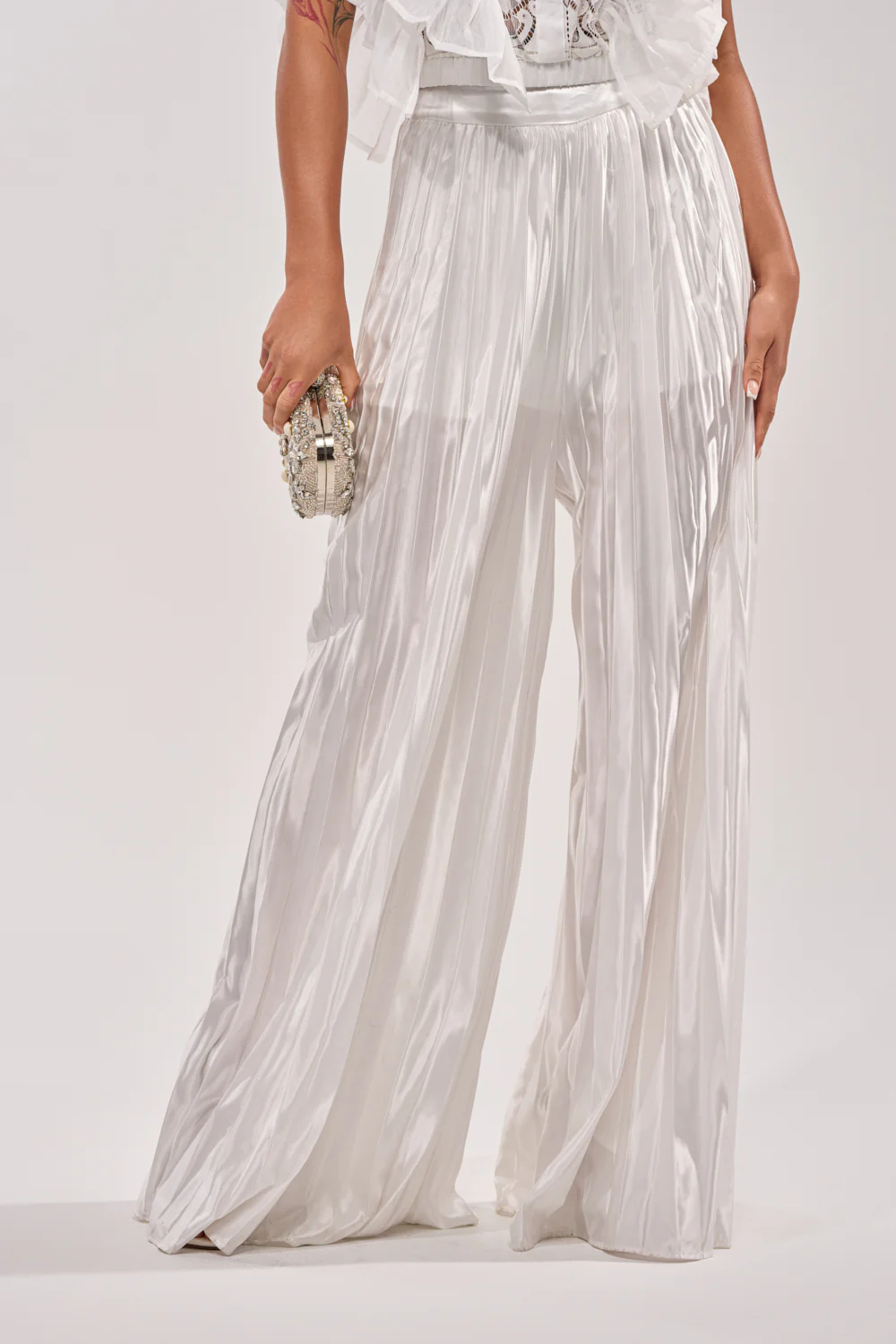 CALLED OUT SATIN PLEATED PALAZZO PANT IN WHITE - Image 3