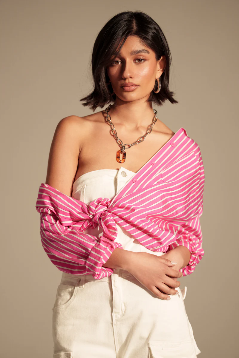 CARLY BUTTON DOWN