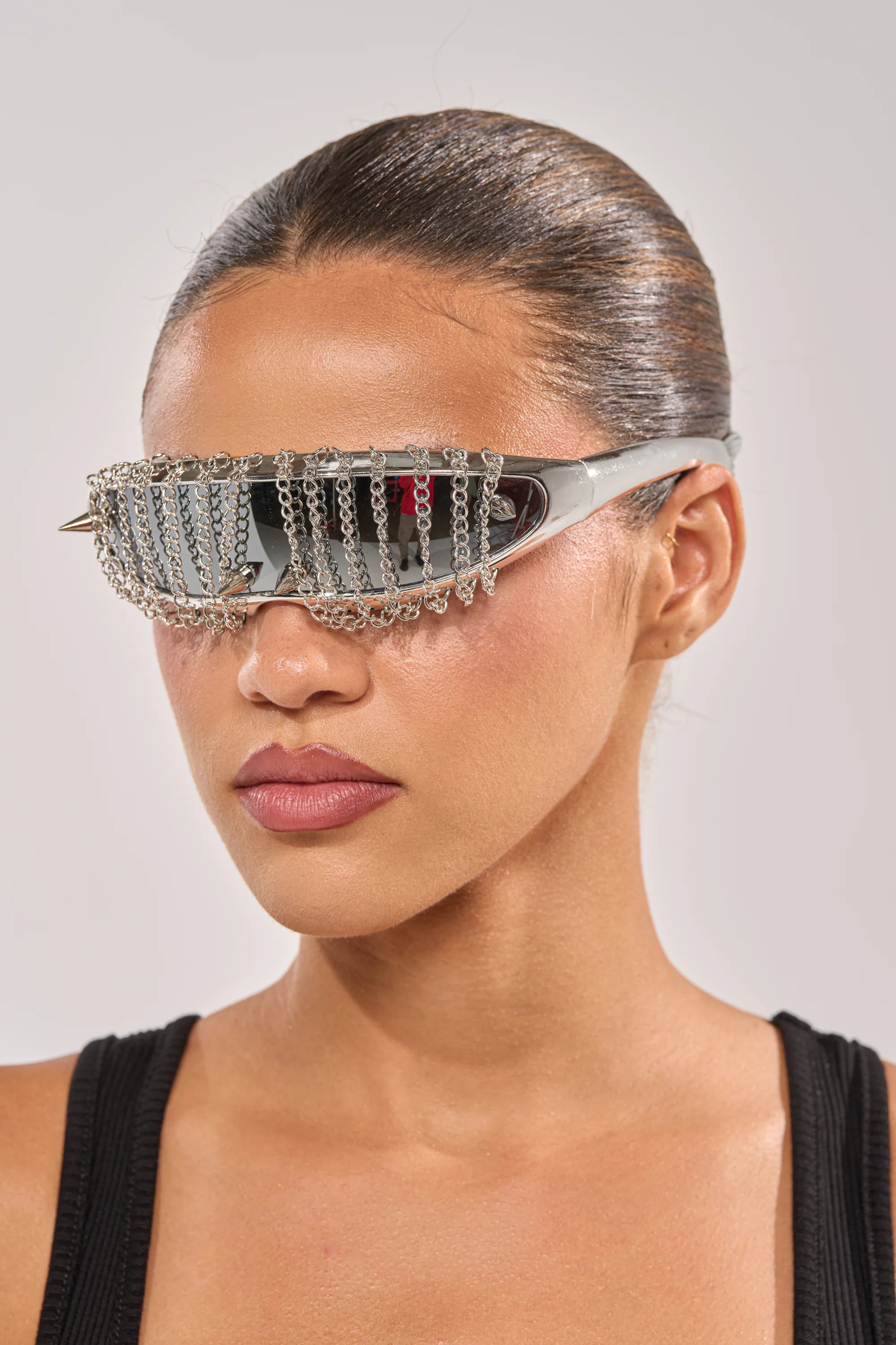 CHAINED DOWN SUNGLASSES - Image 2