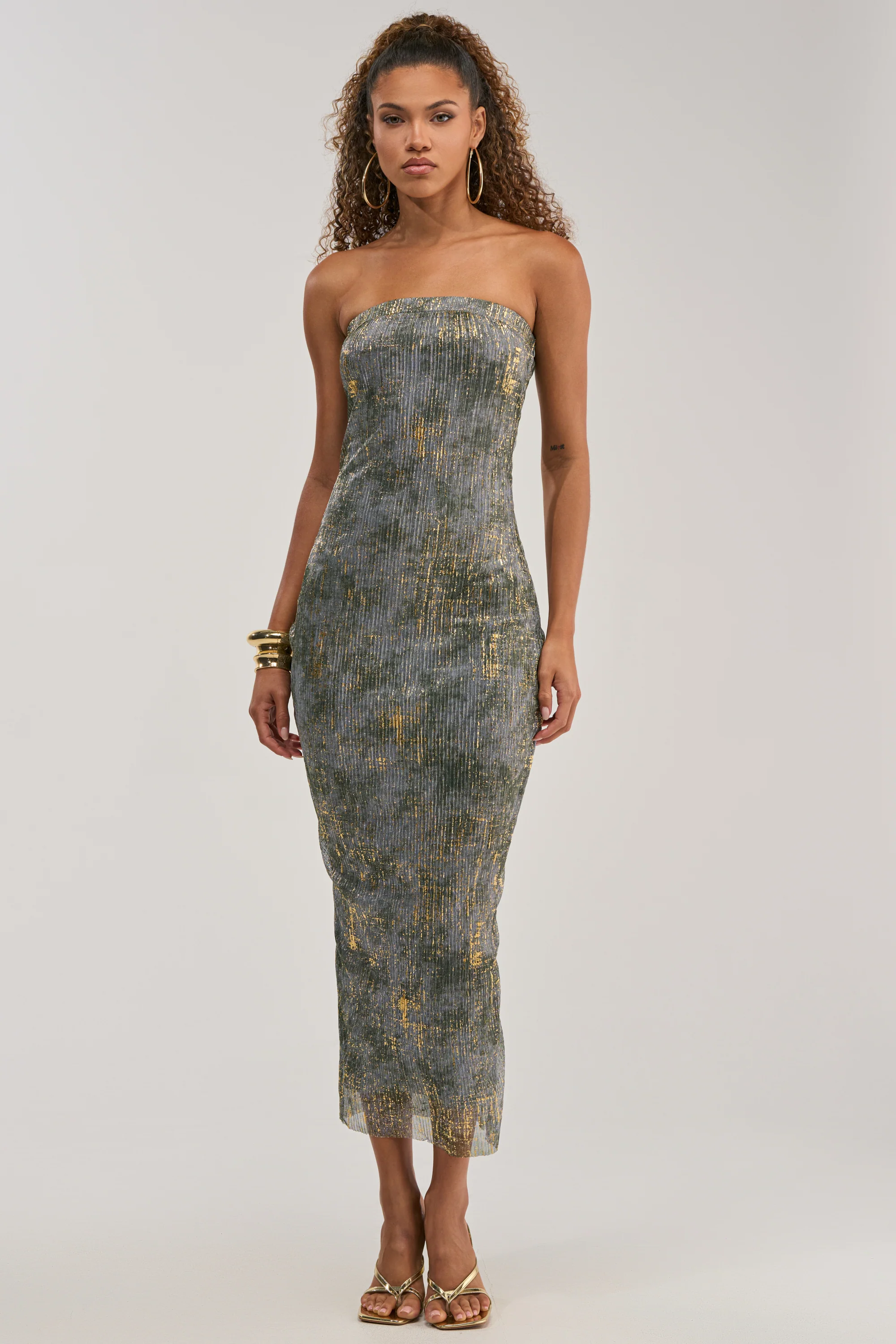 CHAMPAGNE GLOW STRAPLESS MAXI DRESS - Image 2