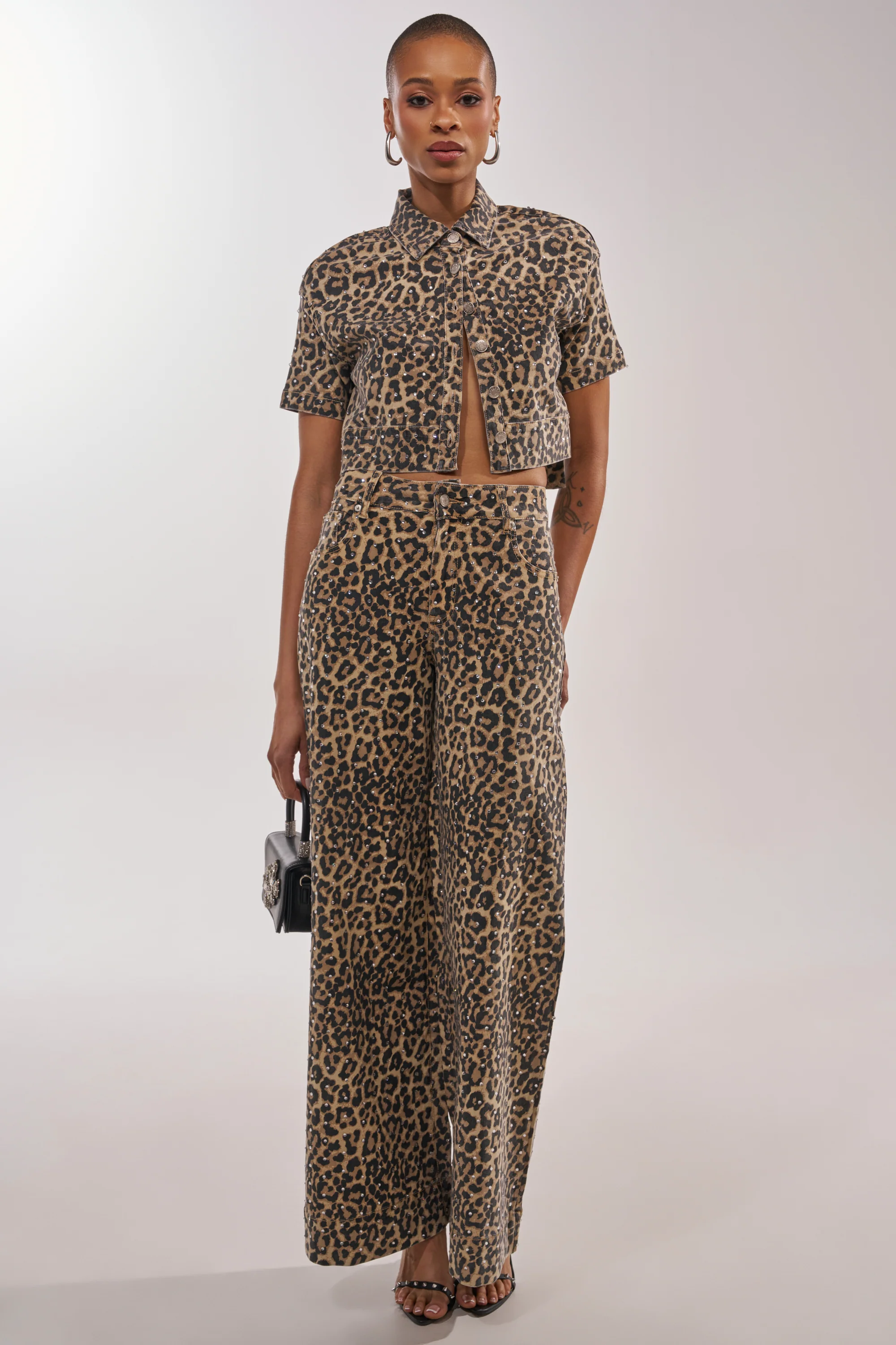 LEOPARD SISTA BUTTON DOWN - Image 5