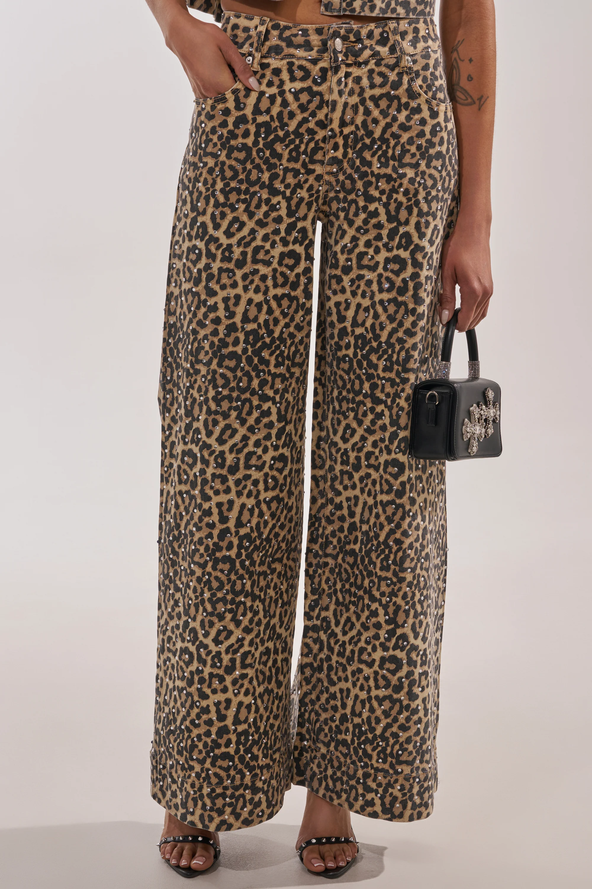 LEOPARD SISTA RELAXED DENIM - Image 3