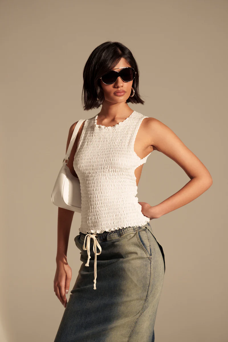 CHLOE OPEN BACK & SMOCKED BODY TOP