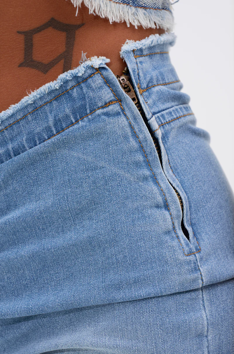 CINCHED UP SKINNY DENIM PANTS - Image 7