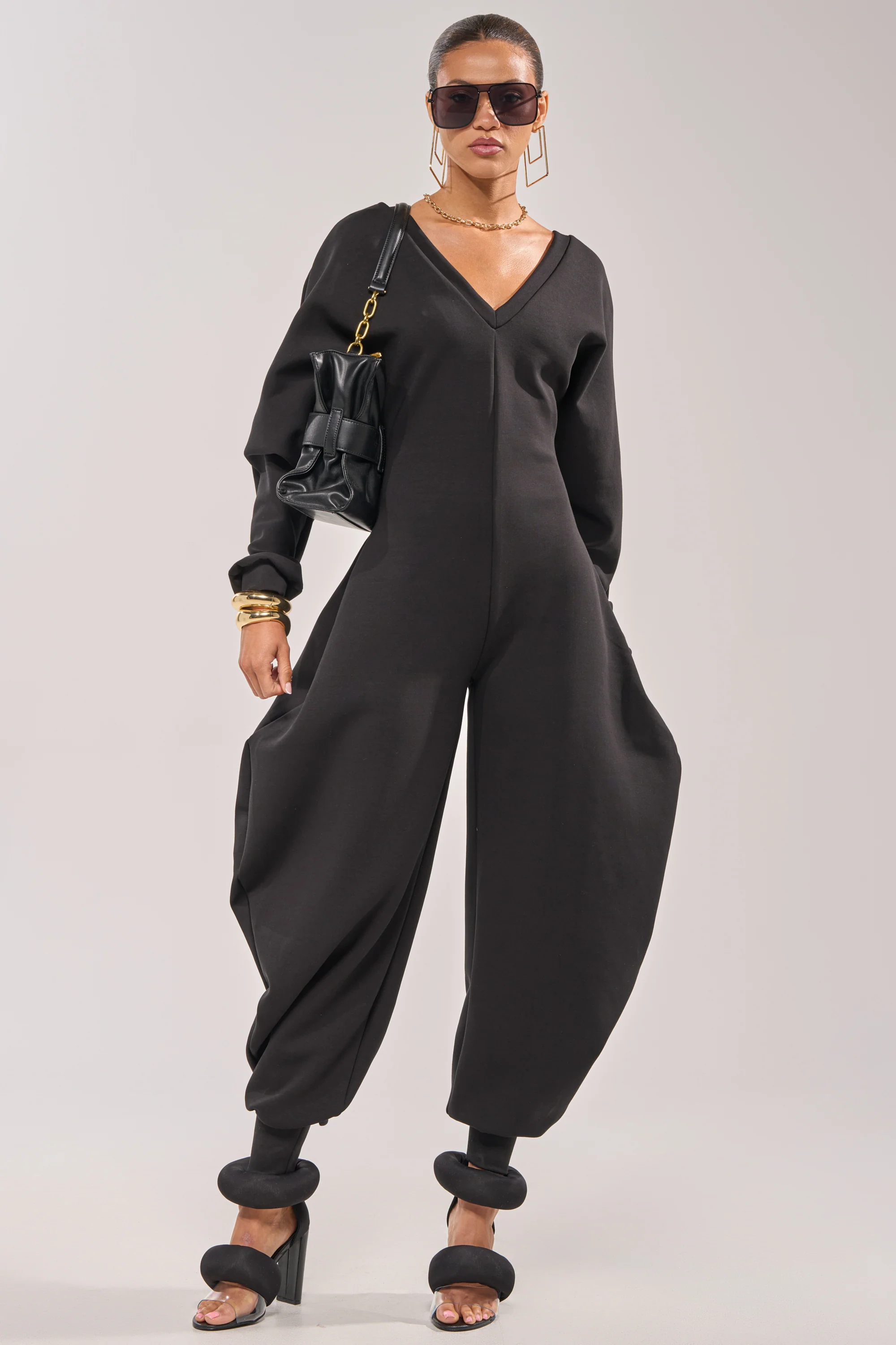 COMFY COZY JUMPSUIT IN BLACK - Image 4