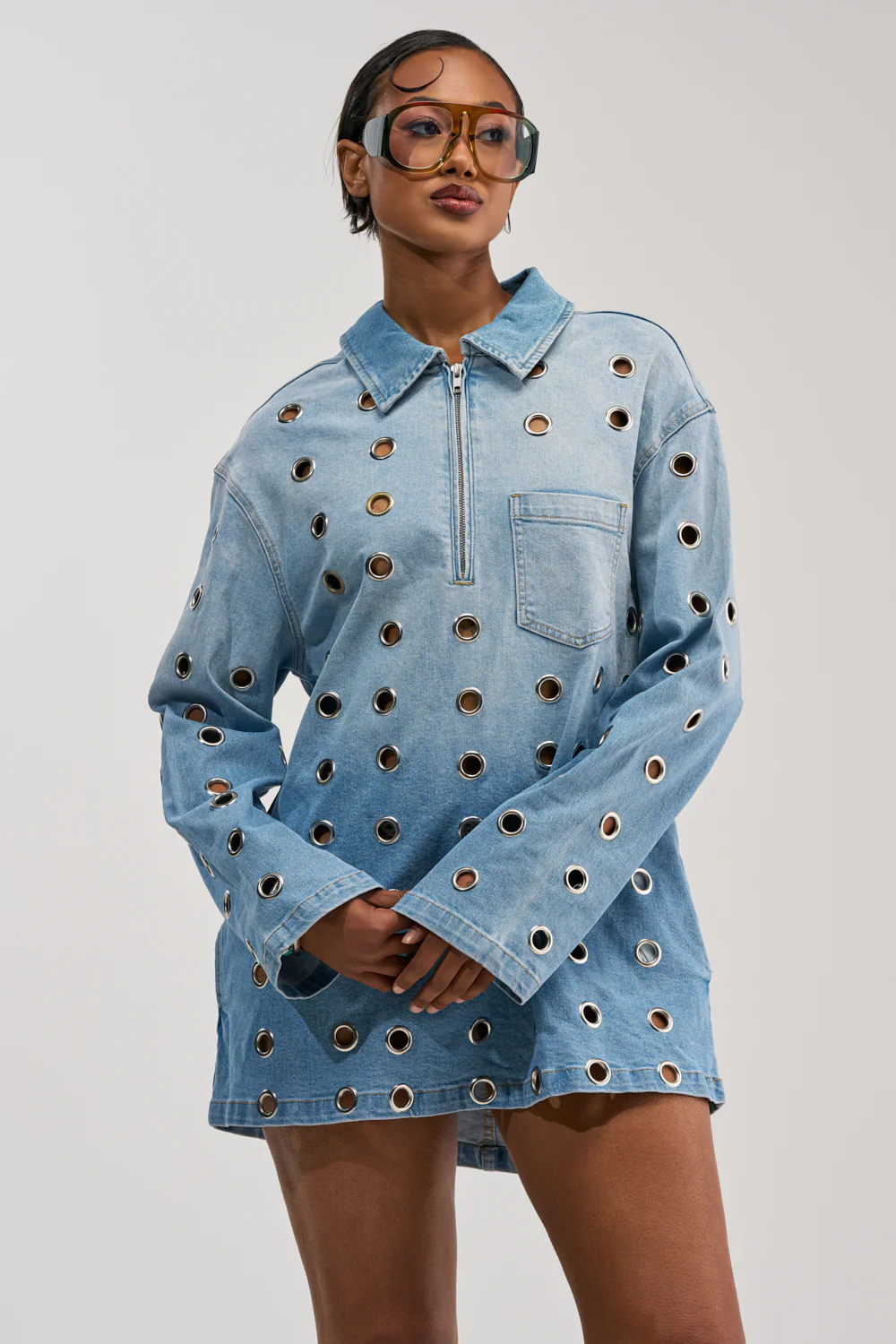COOL GIRL OVERSIZED GROMMET SHIRT DRESS IN DENIM - Image 6