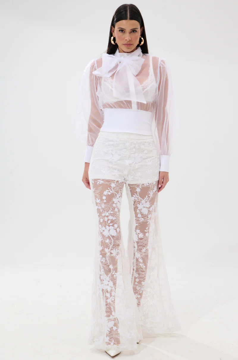 DANCE AND SHAKE BLOUSE WITH BOW IN WHITE - Image 6