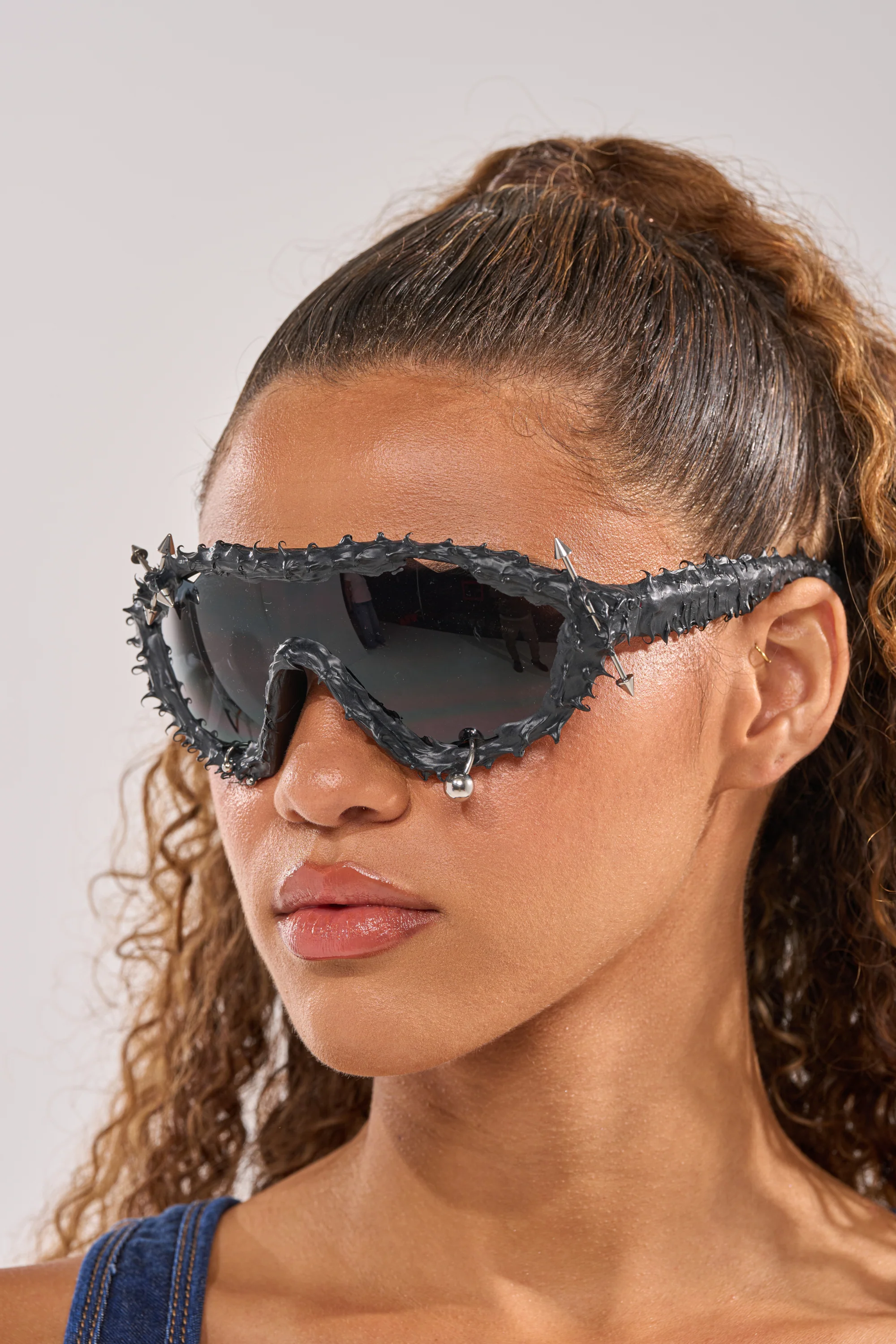 DANGER SPIKES SUNGLASSES - Image 2