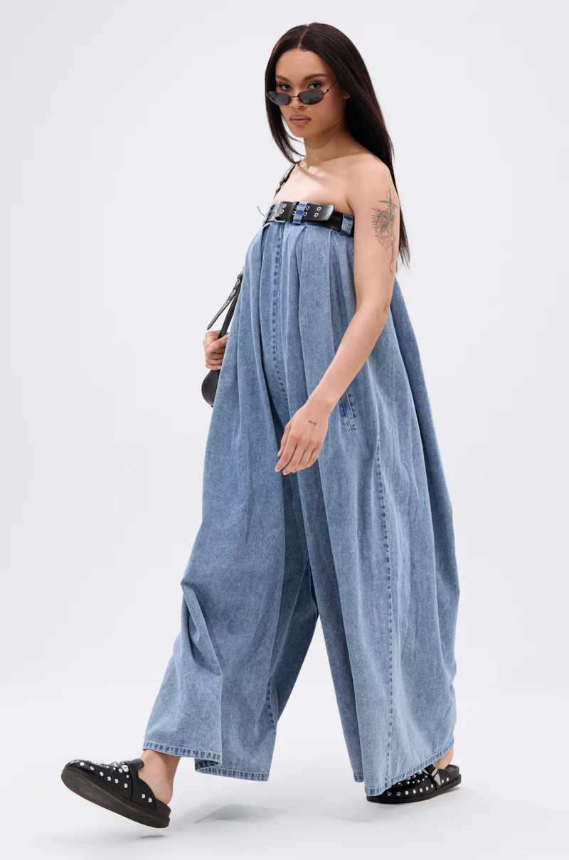 DIANE STRAPLESS OVERSIZED JUMPSUIT IN DENIM - Image 7