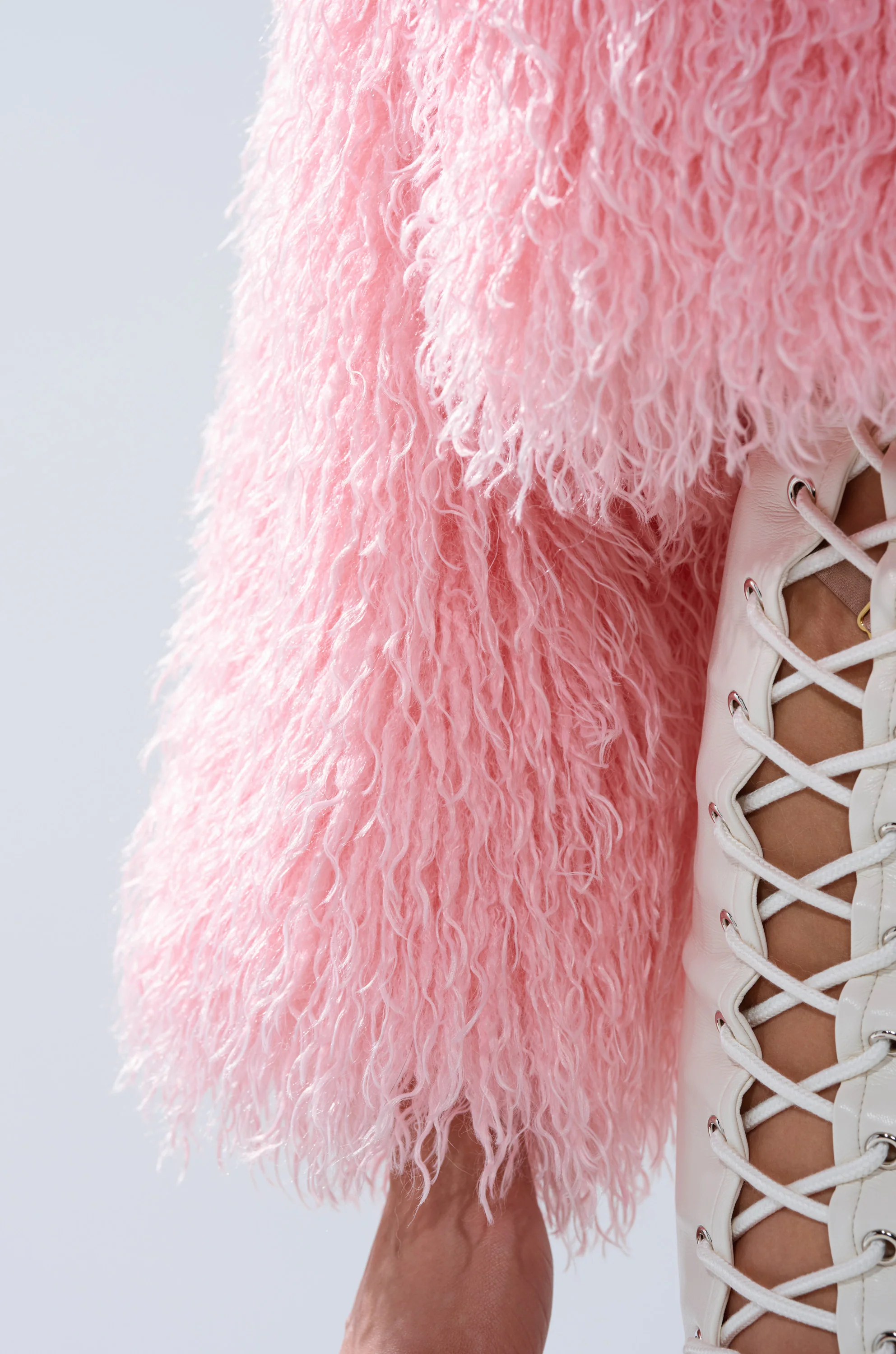 DIVINE FEMININE FAUX FUR COAT - Image 8