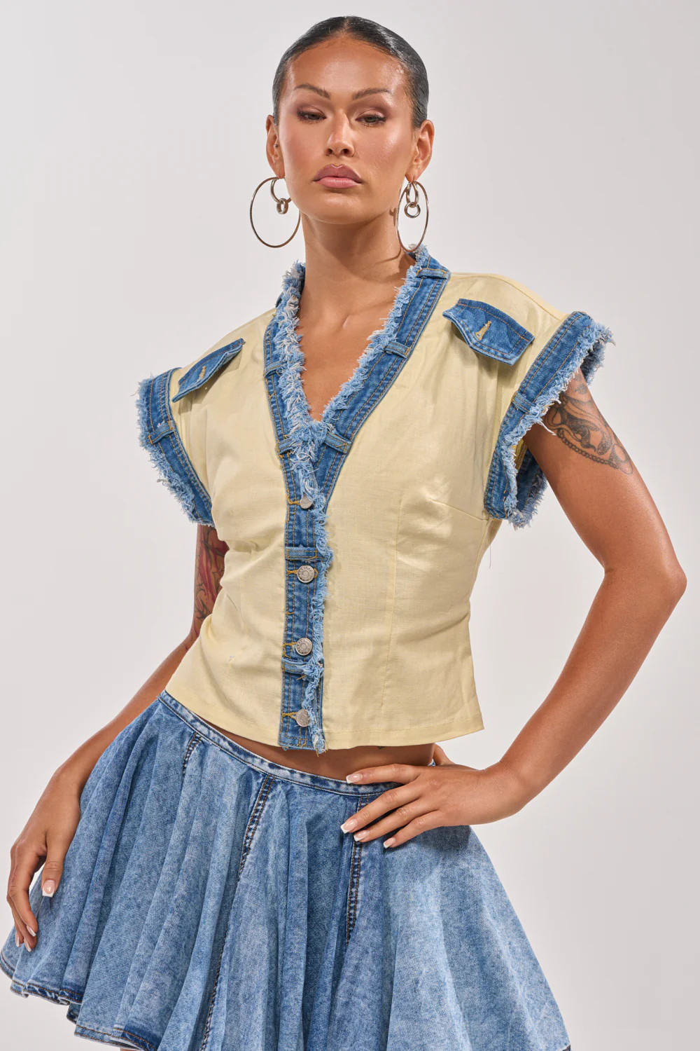 DO YOU LOVE ME BUTTON DOWN - Image 2