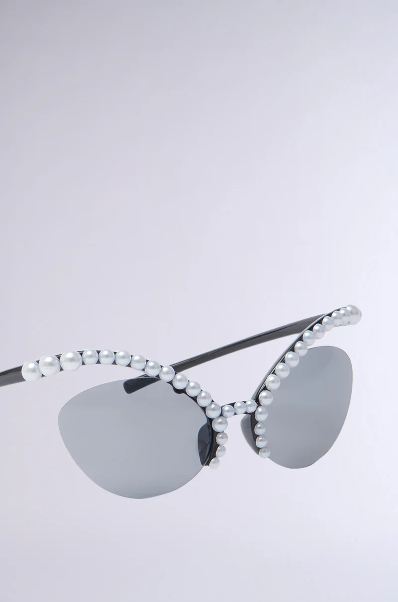 DONT BUG SUNGLASSES - Image 4