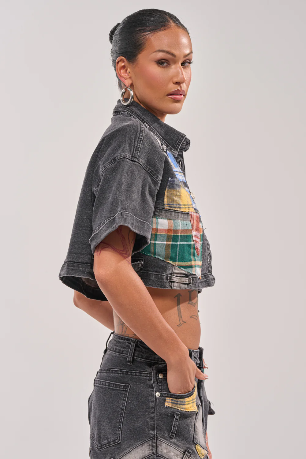 DREA MIXED PLAID CROP SHORT SLEEVE BUTTON DOWN - Image 3