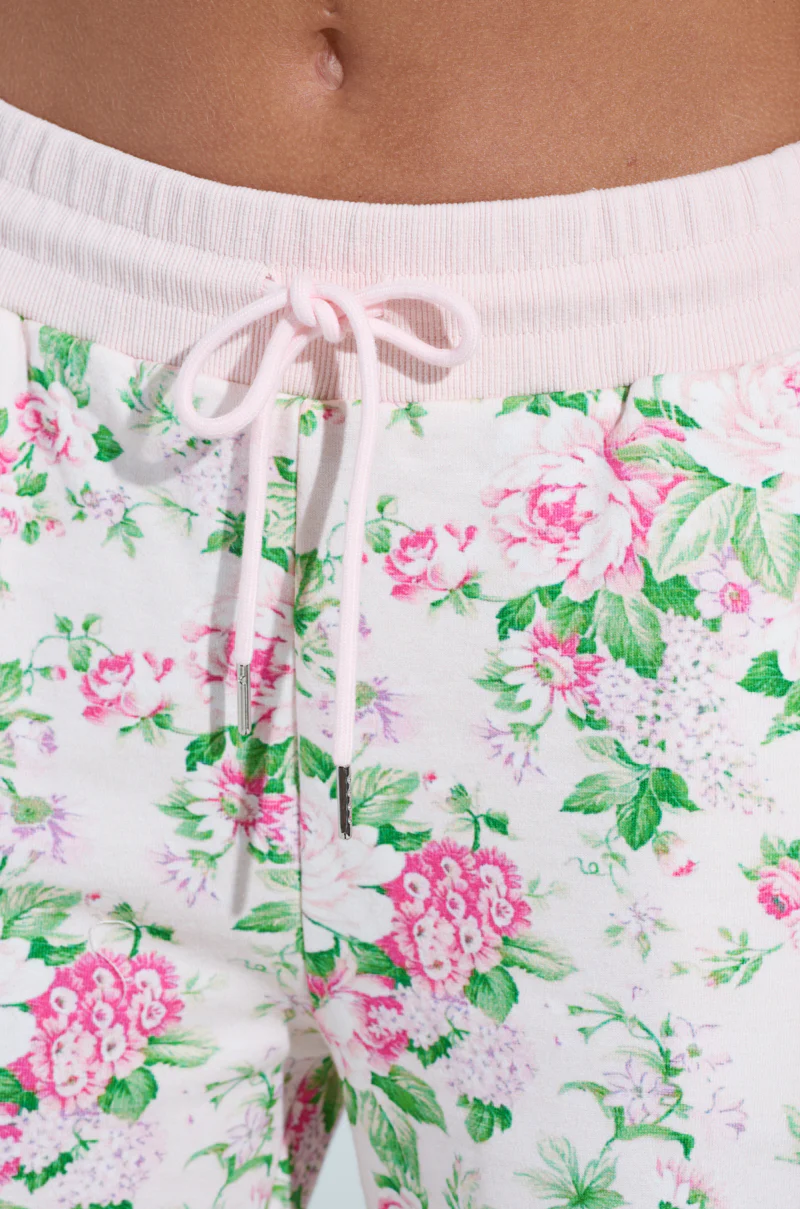 DREAMING OF SPRING SWEATPANTS - Image 6