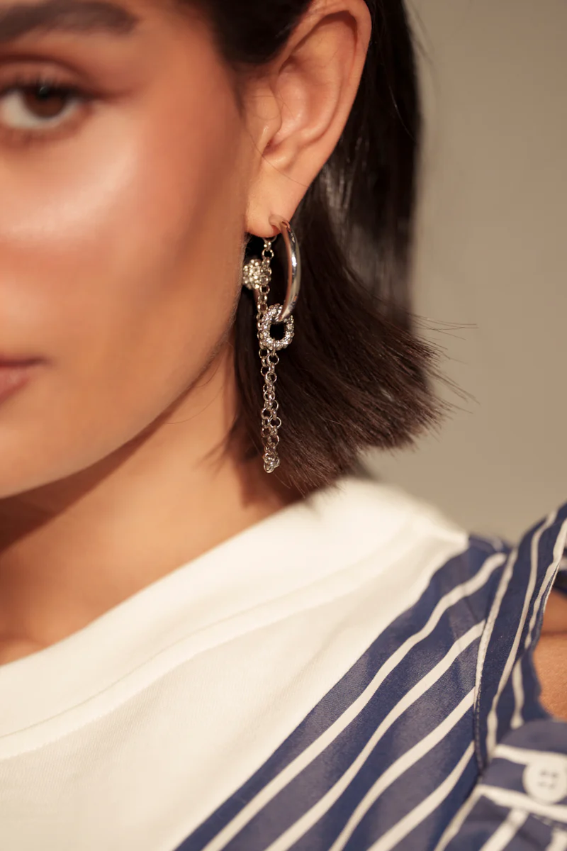 BALL AND CHAIN HOOP EARRING - Image 2