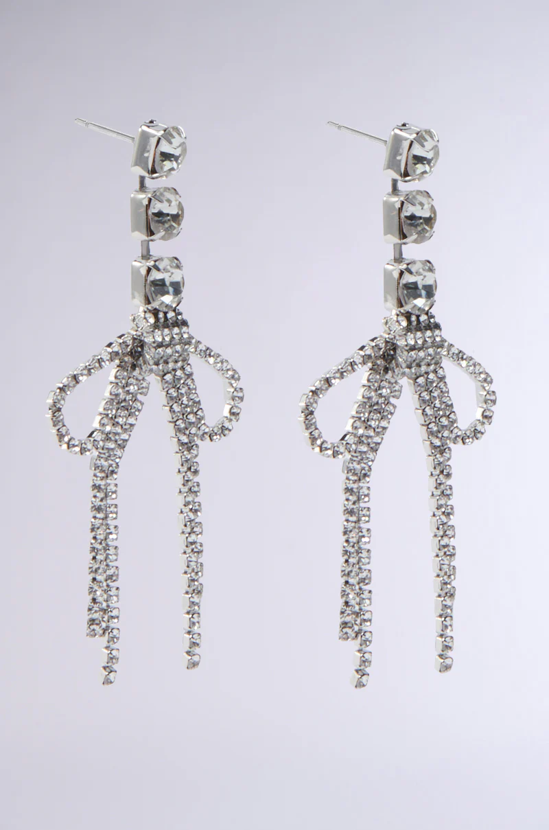 WITH A BOW SILVER EARRING - Image 4
