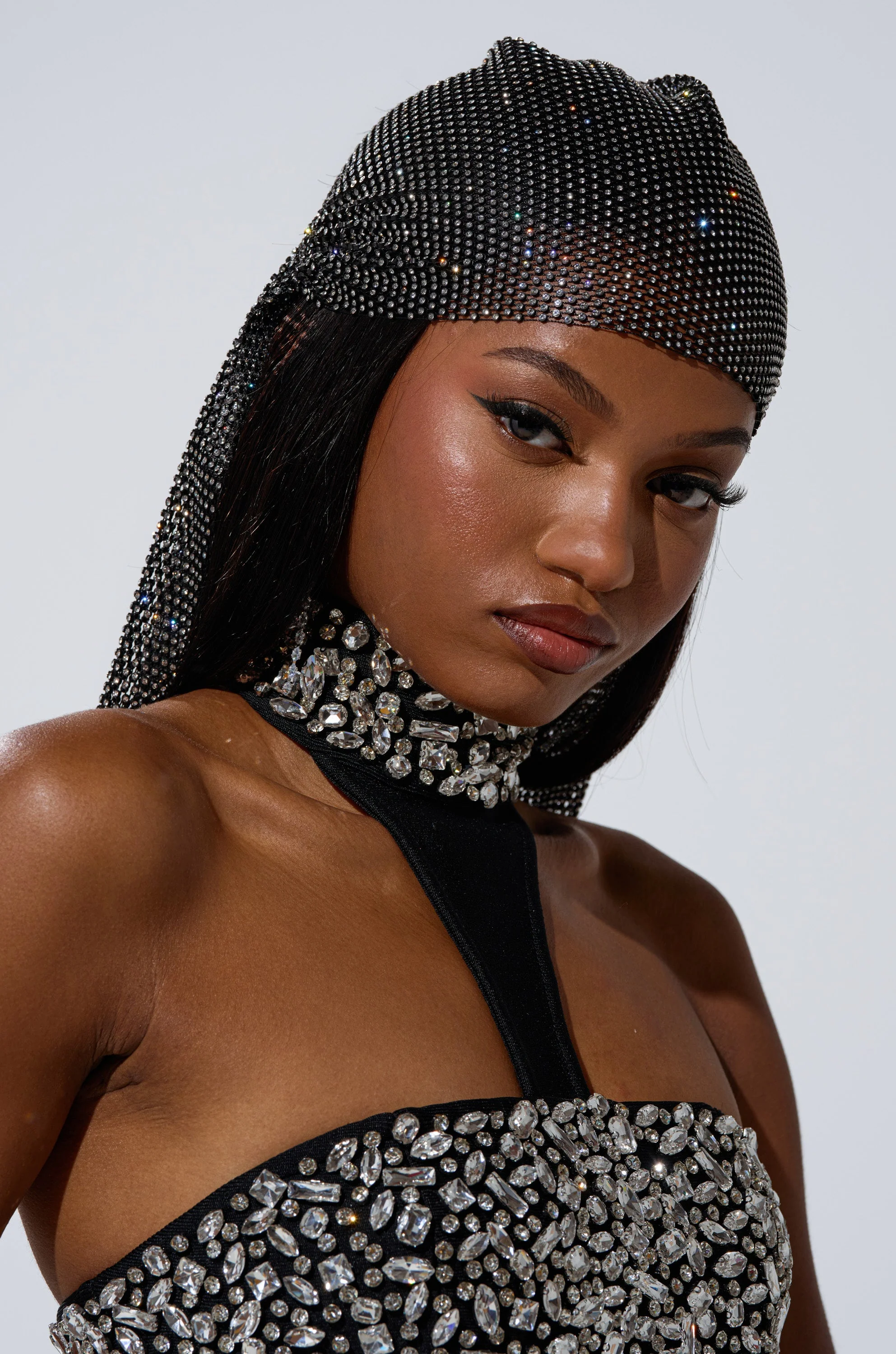 ELEGANCE IS EARNED HEADPIECE - Image 2