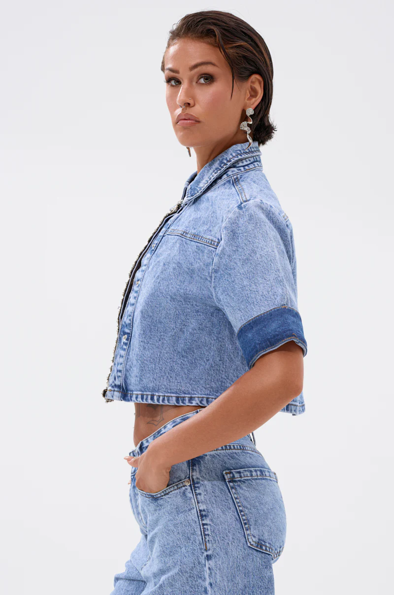 ELEVATED DENIM BUTTON DOWN - Image 3