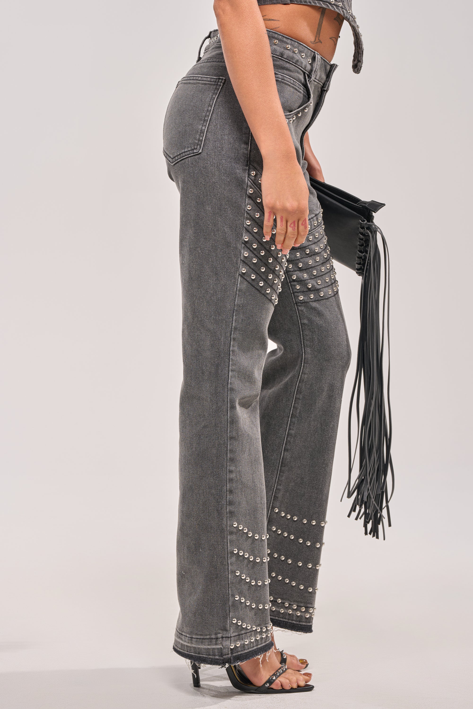 FEELING THE VIBES FLARE DENIM - Image 3
