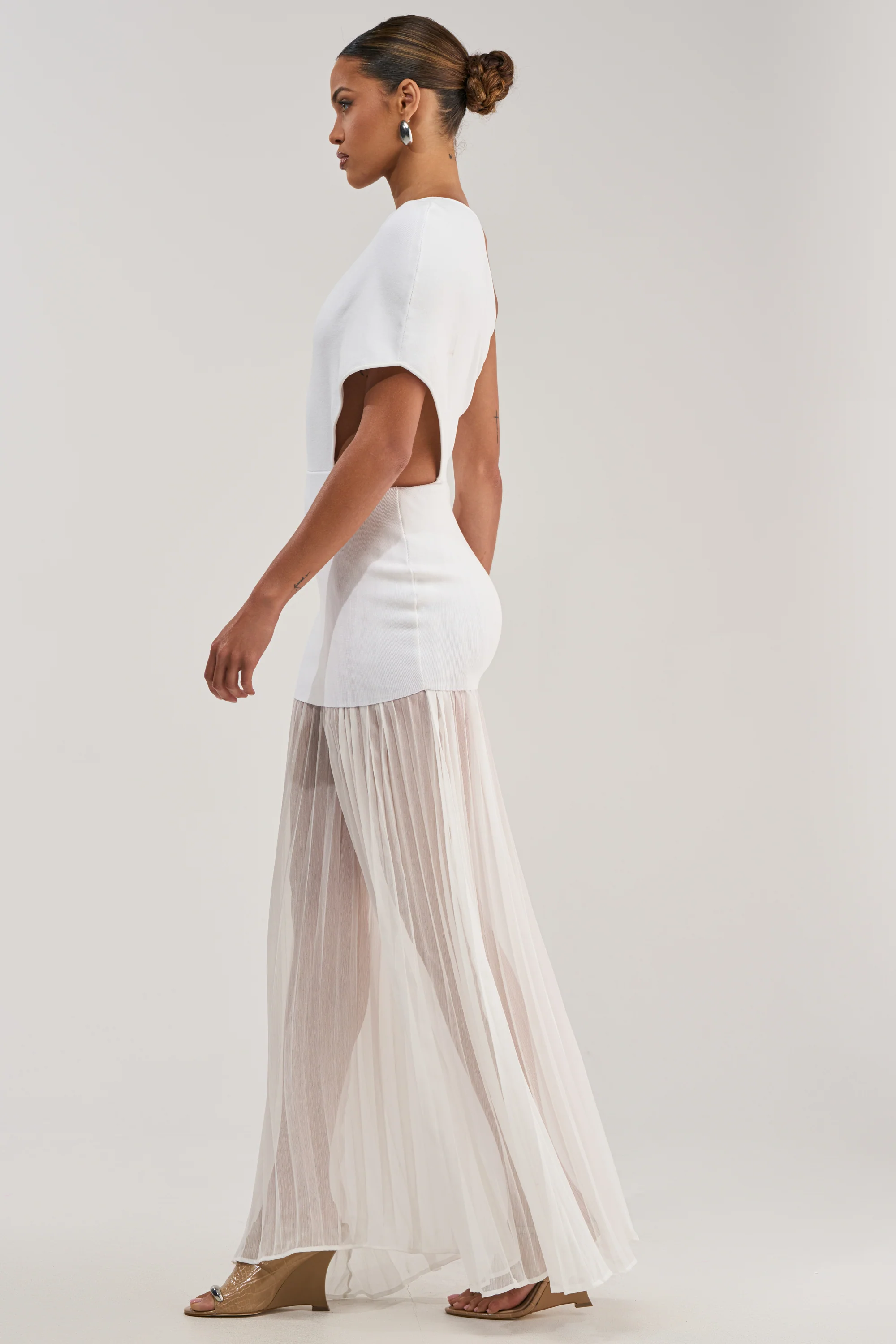 FINAL BOW ASYMMETRICAL MAXI DRESS IN WHITE - Image 3